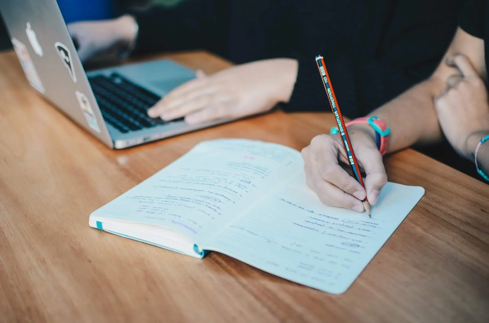 Assessing French language on paper or computer