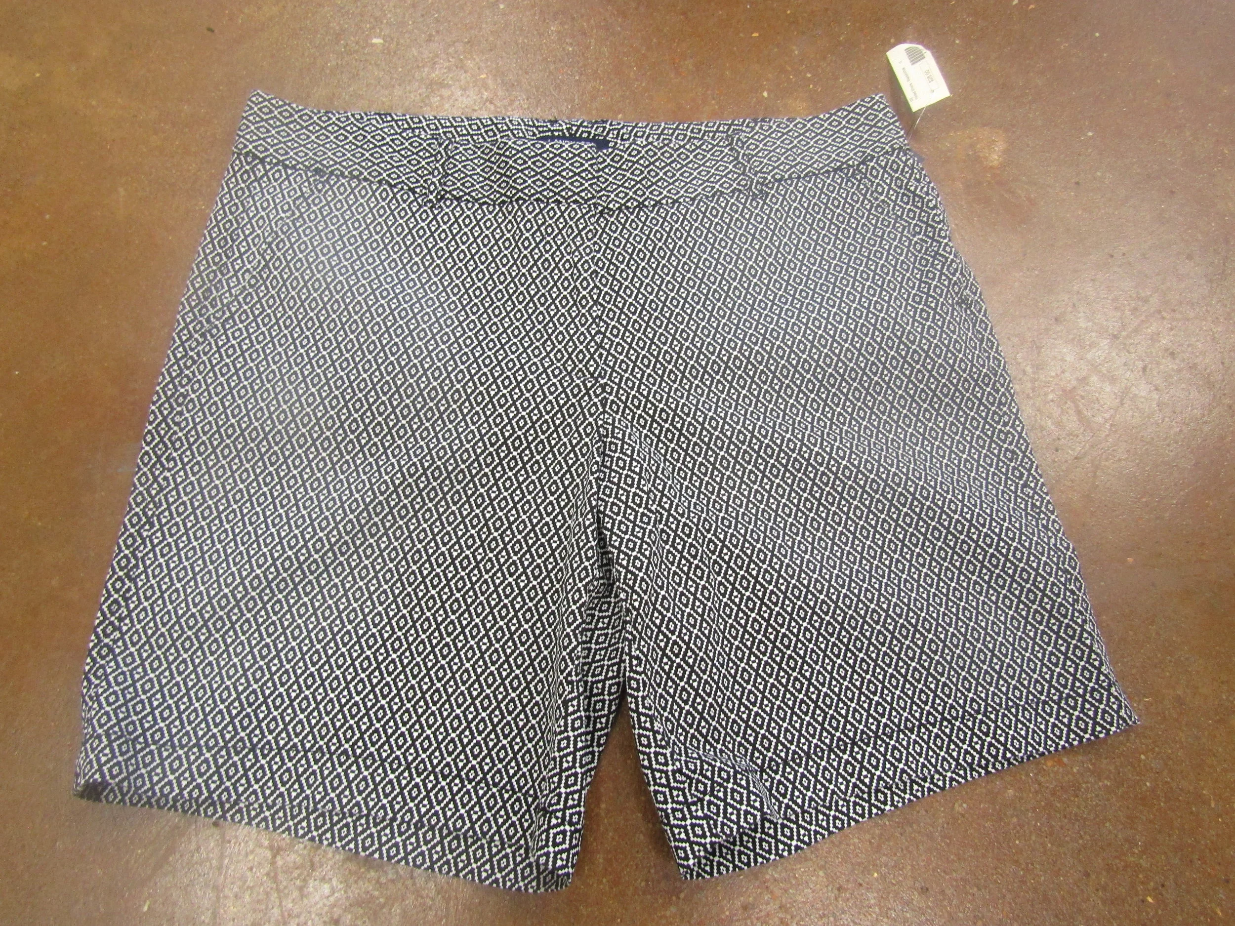 black print shorts.jpg