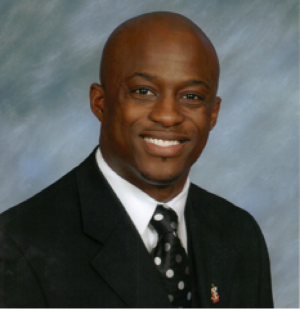 Brandon Gordon, D.D.S. '02