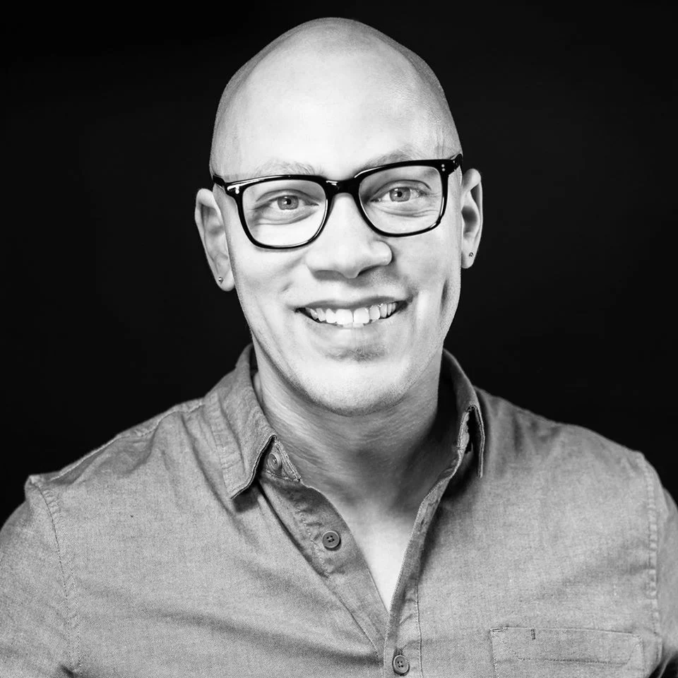 Ross Oscar Knight '02