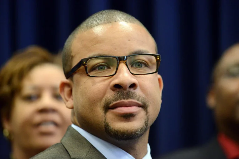 Hon. Michael Scott, Jr. '98