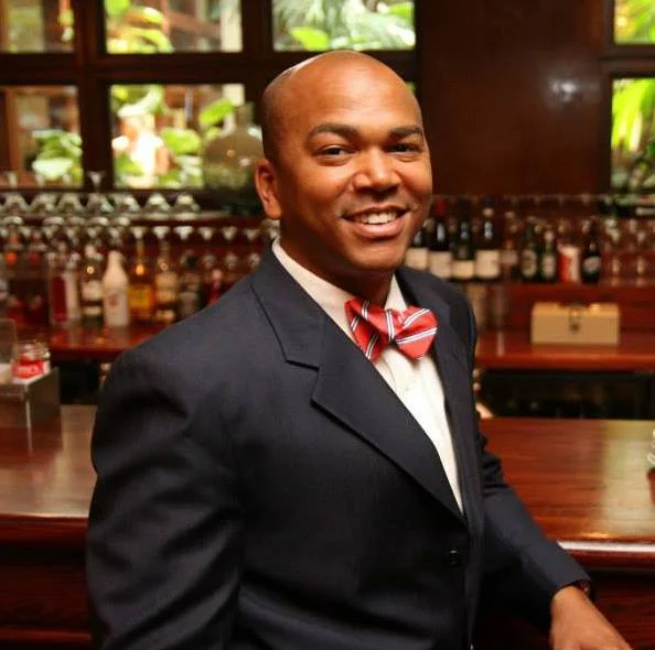 Thomas Jones, II, M.D. '00