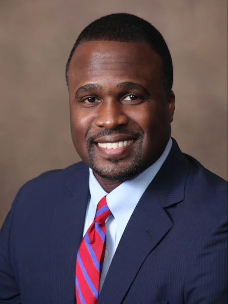 James L. Moffett, III '04