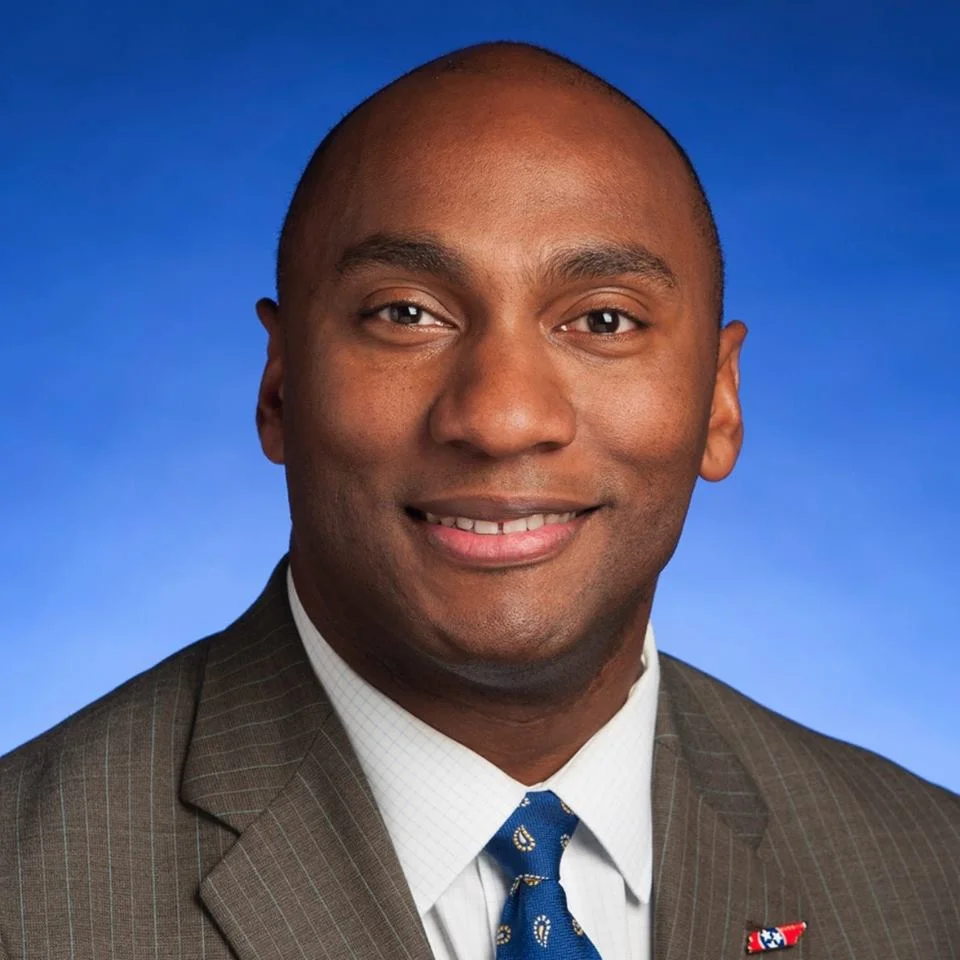 Hon. Lee Harris, '00