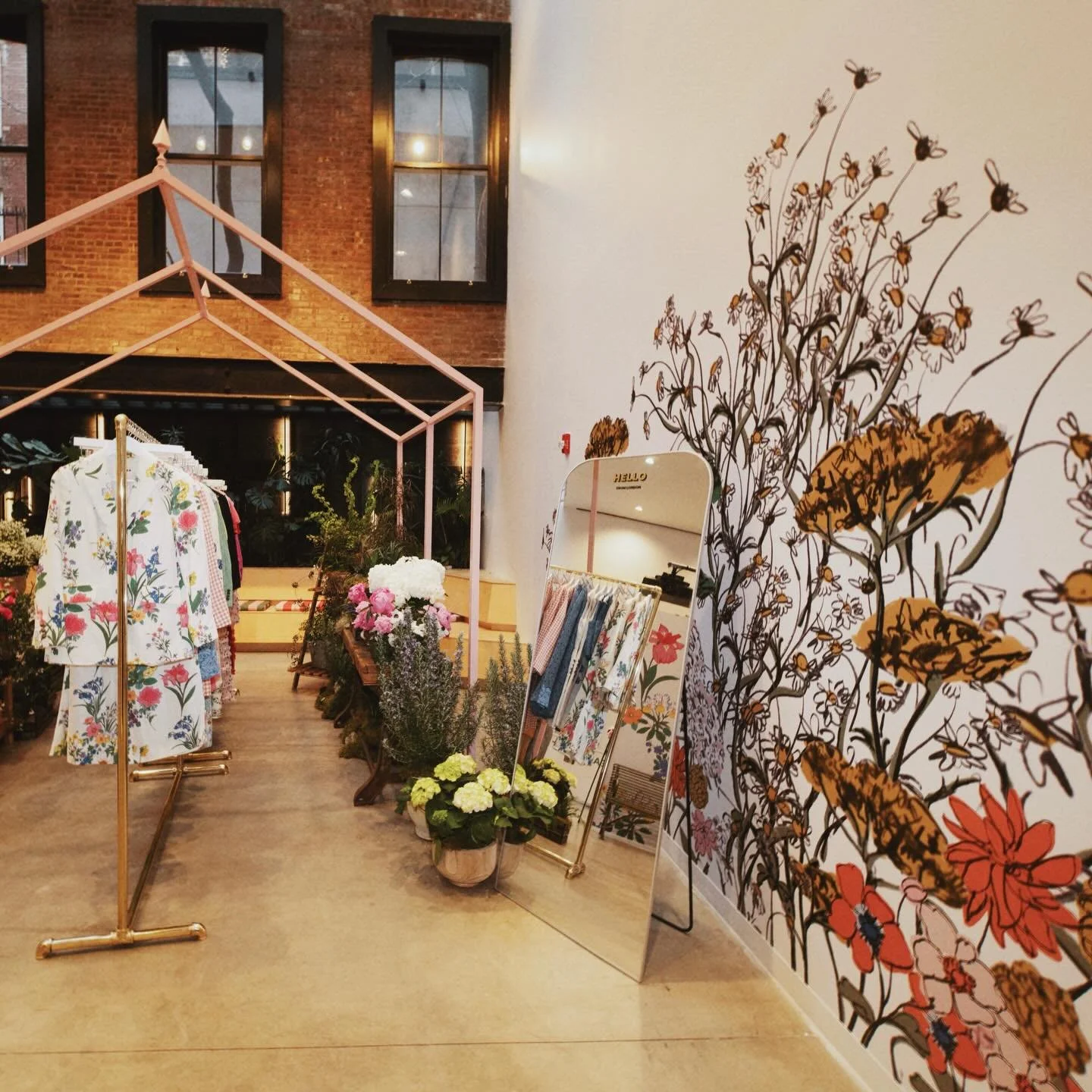 Wildflower meadow for @boden&rsquo;s NYC pop-up 🌸🌼🌻🌾

Hand drawn illustrations ✏️ 

@musestudioland @lipstick_agency