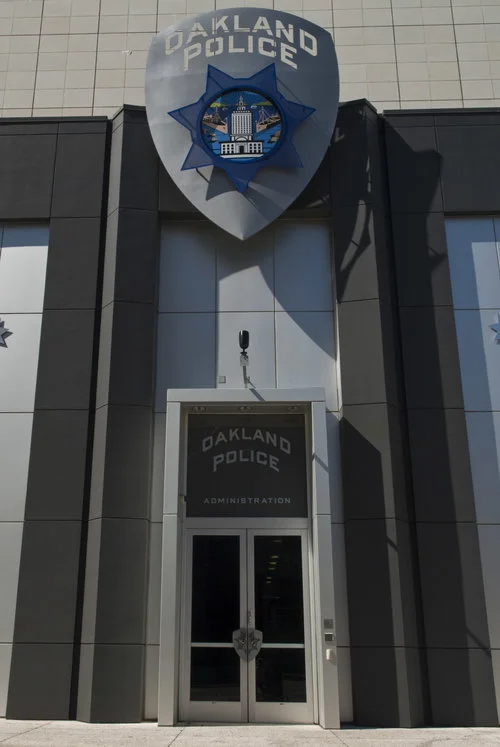 oakland-police-2.jpg