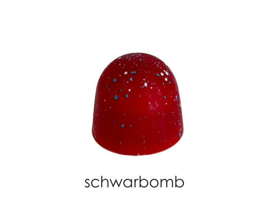 Strawberry pâte de fruit, strawberry ganache with blueberry ganache in white chocolate