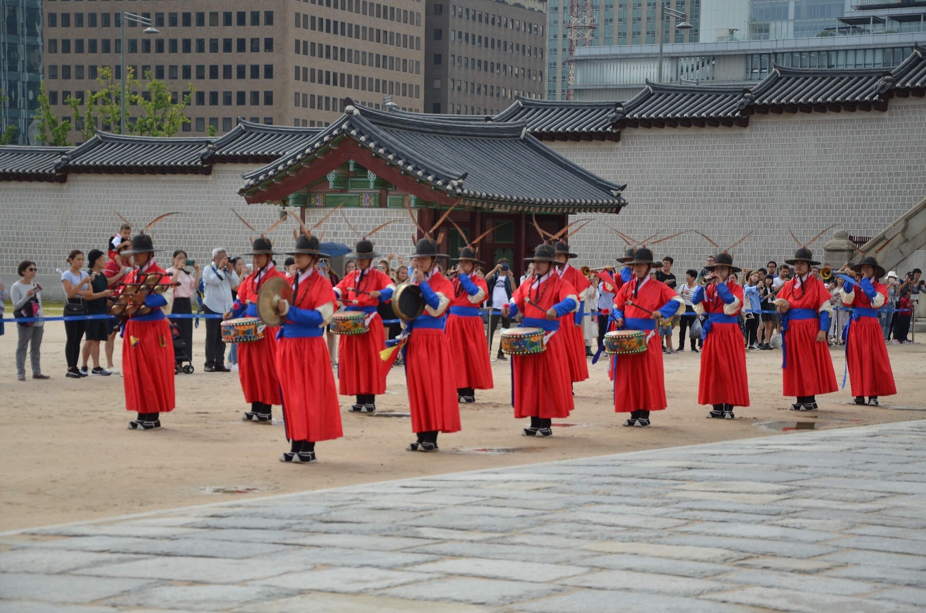 Changing of the guards at Gyeongbokgung Palace in Seoul, South Korea