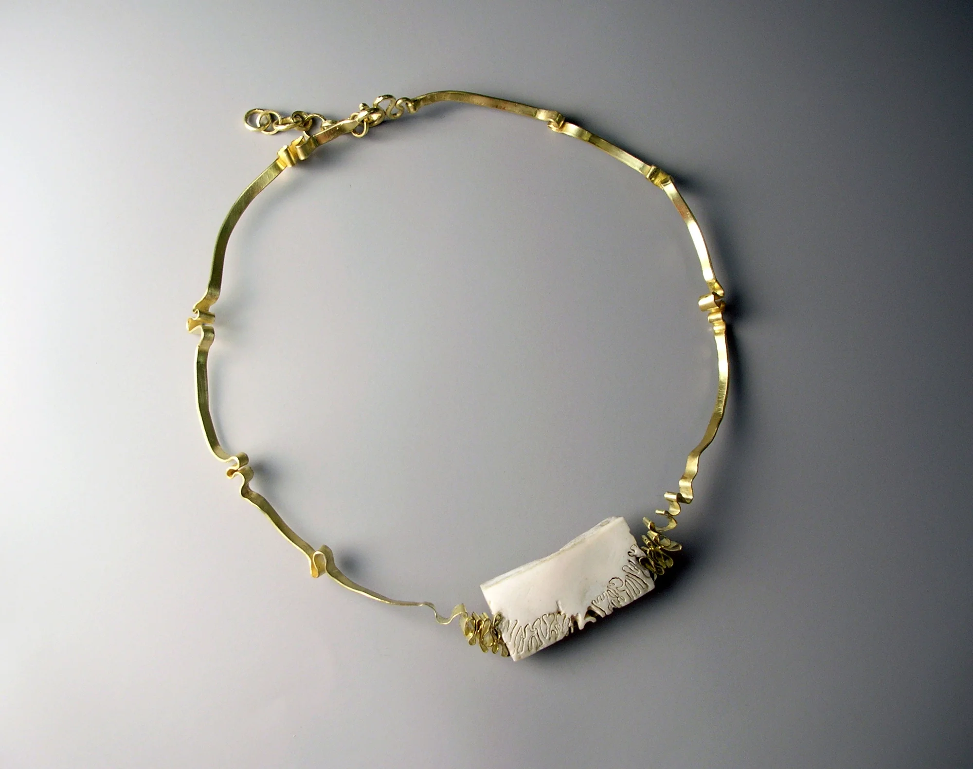 Fissure Neckpiece