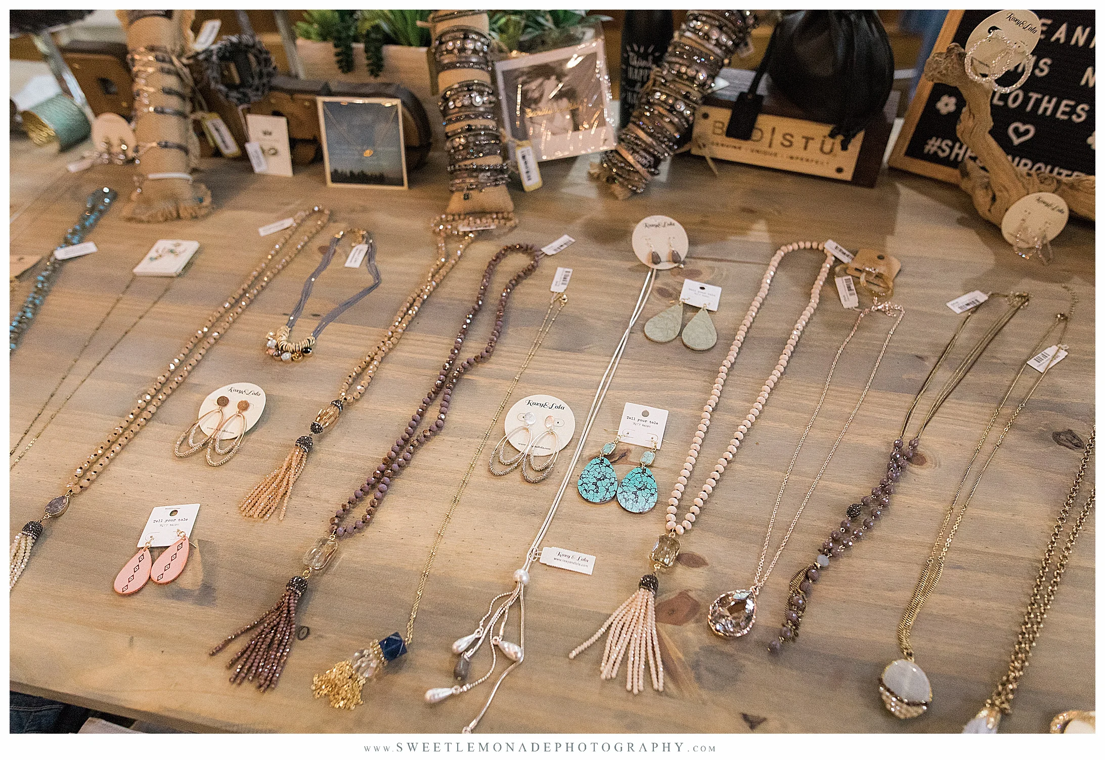 boutique-enroute-fahion-show-mahomet-illinois-sweet-lemonade-photography_2423.jpg