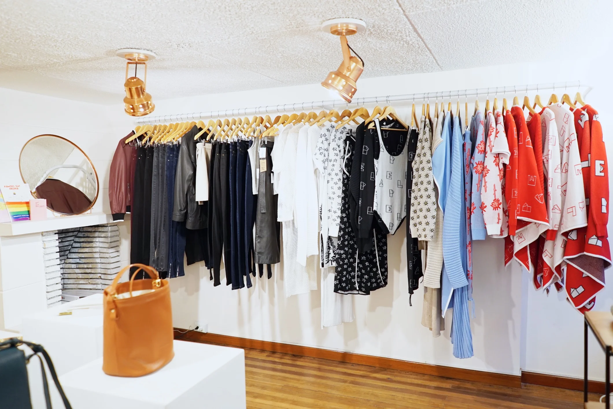 8424 showroom 046.jpg