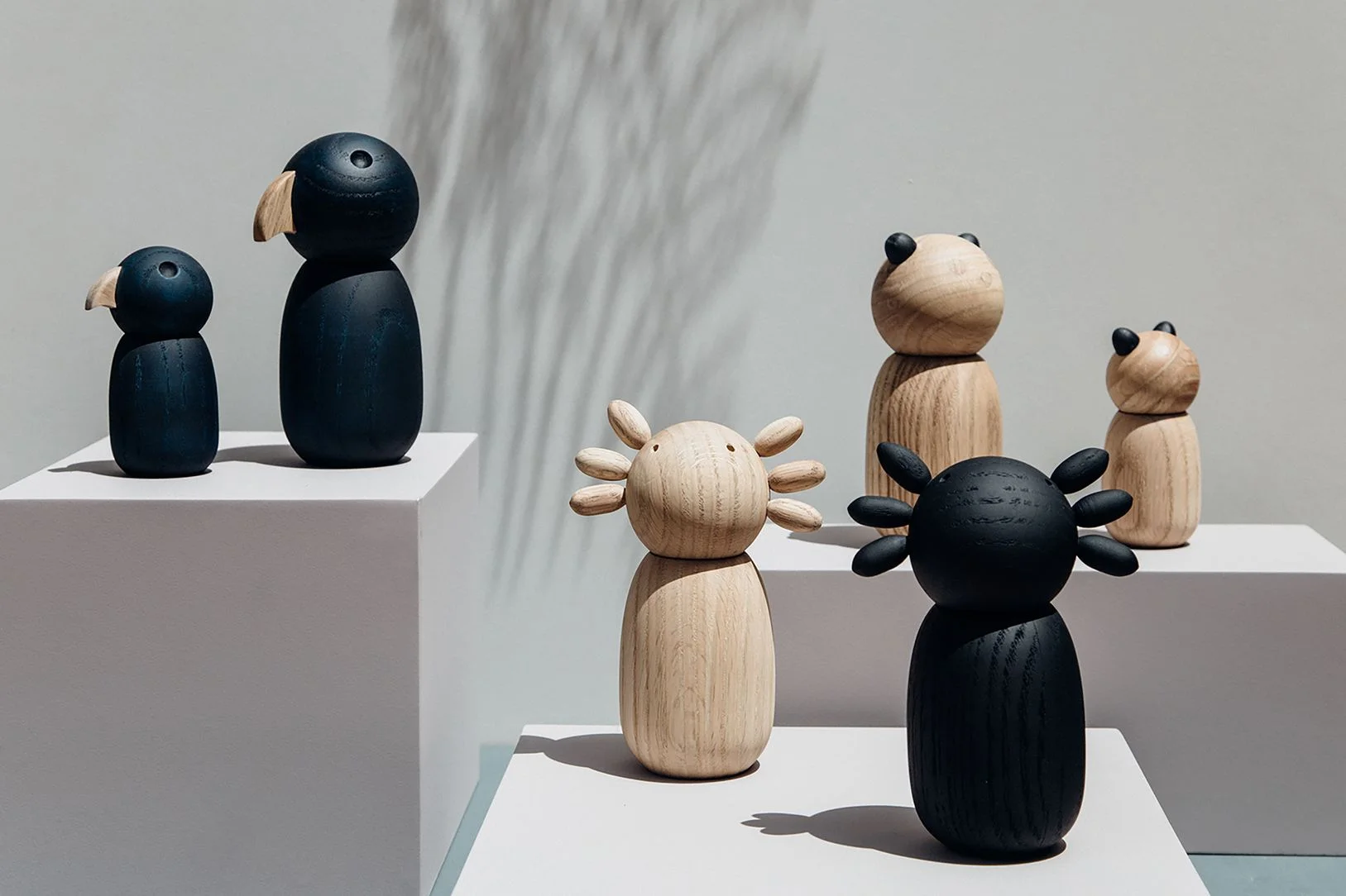An example of transparent design: Mexican designer José Bermúdez and Juan Carlos Franco, from the Colombian studio Vrokka , created Fauna, an artisanal collection that seeks to raise awareness about the current risks to biodiversity in Latin America. Photo by Yohan Lopez and José Bermúdez .