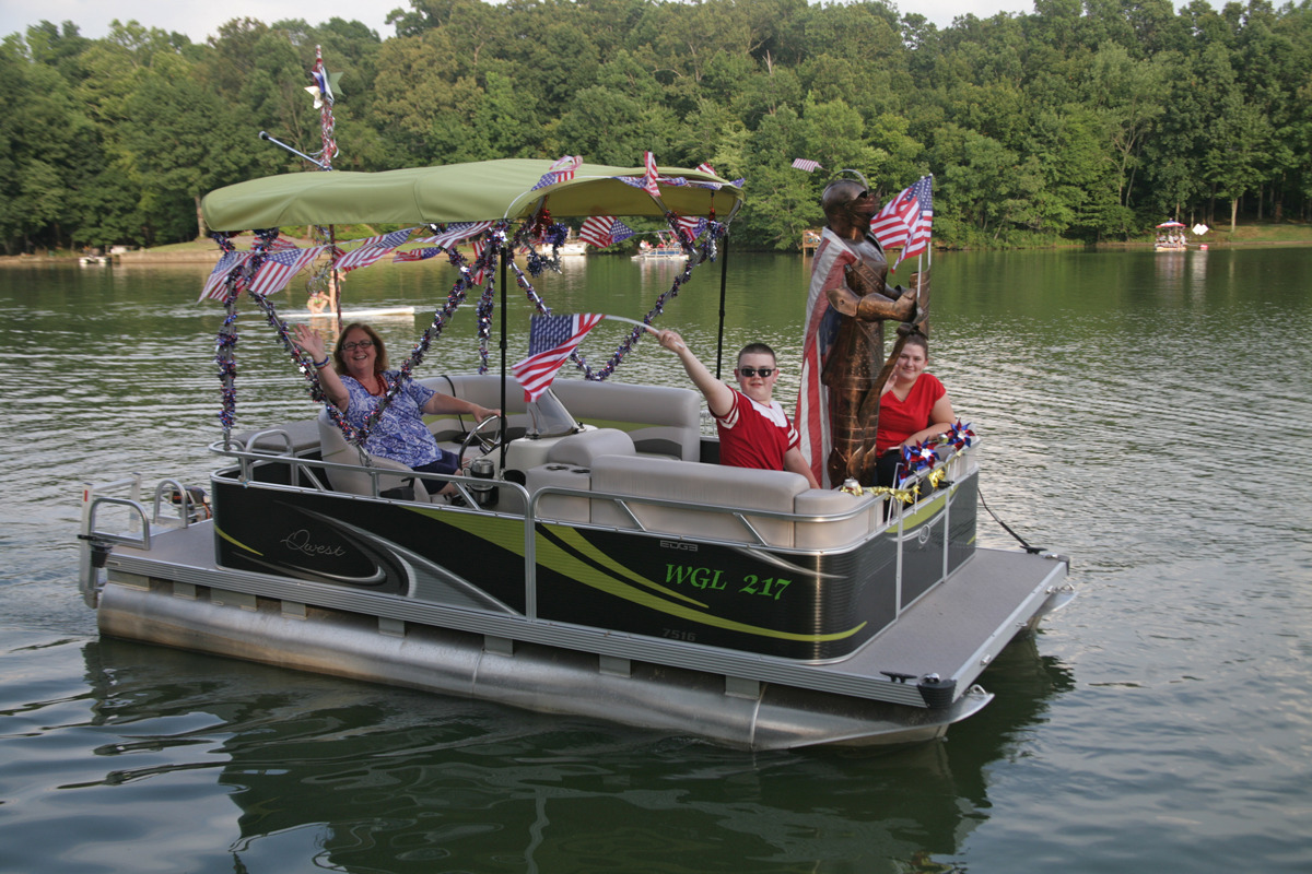 wgl boat parade 2016 2090 2016-07-02.jpg