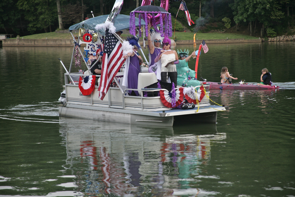 wgl boat parade 2016 2181 2016-07-02.jpg