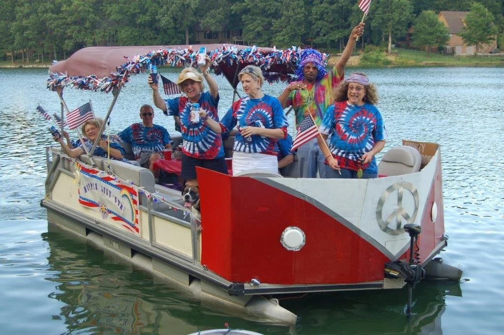 Best Decorated Pontoon - Sid & Margie McMillan