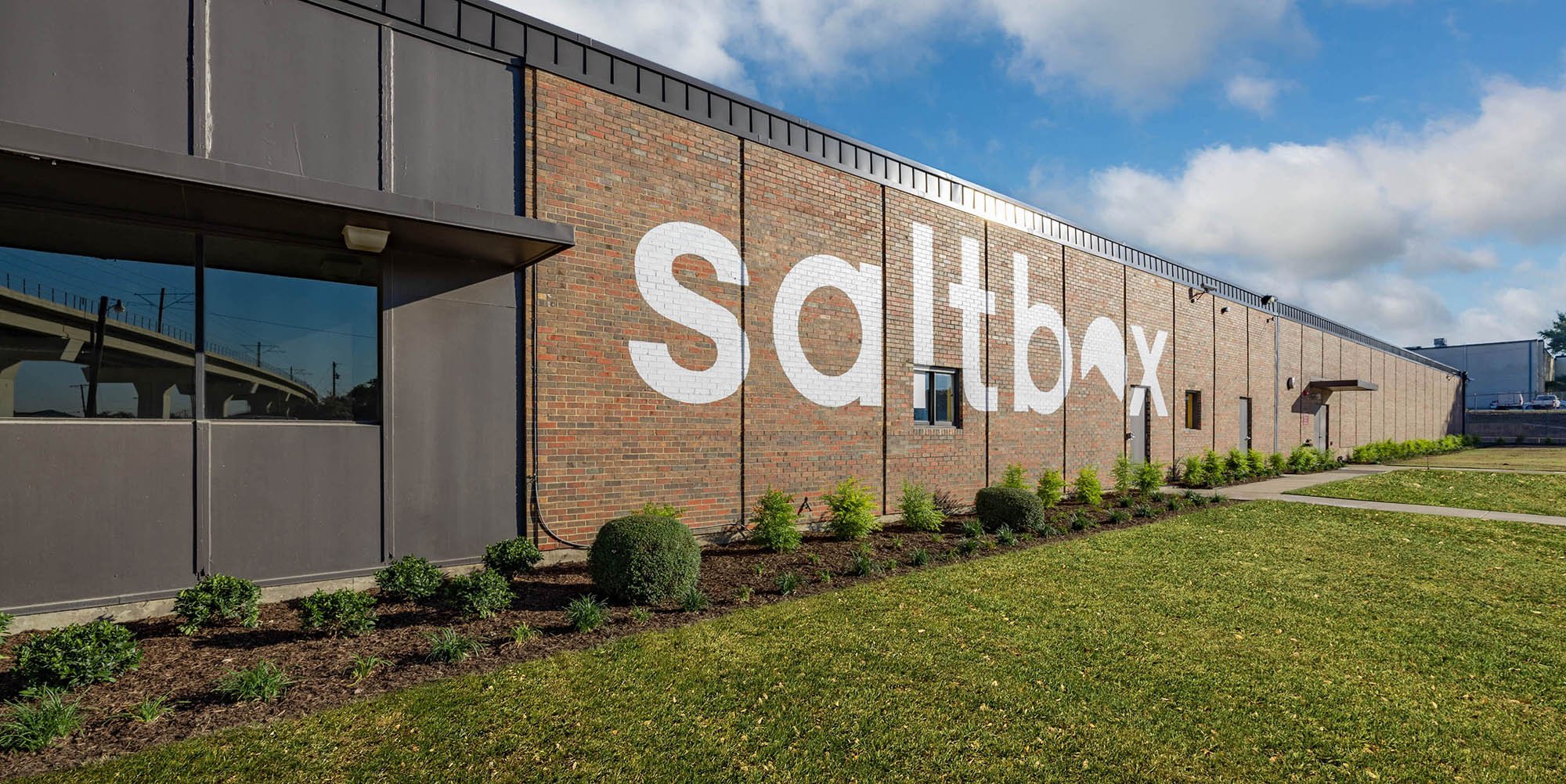 Saltbox_01.jpg