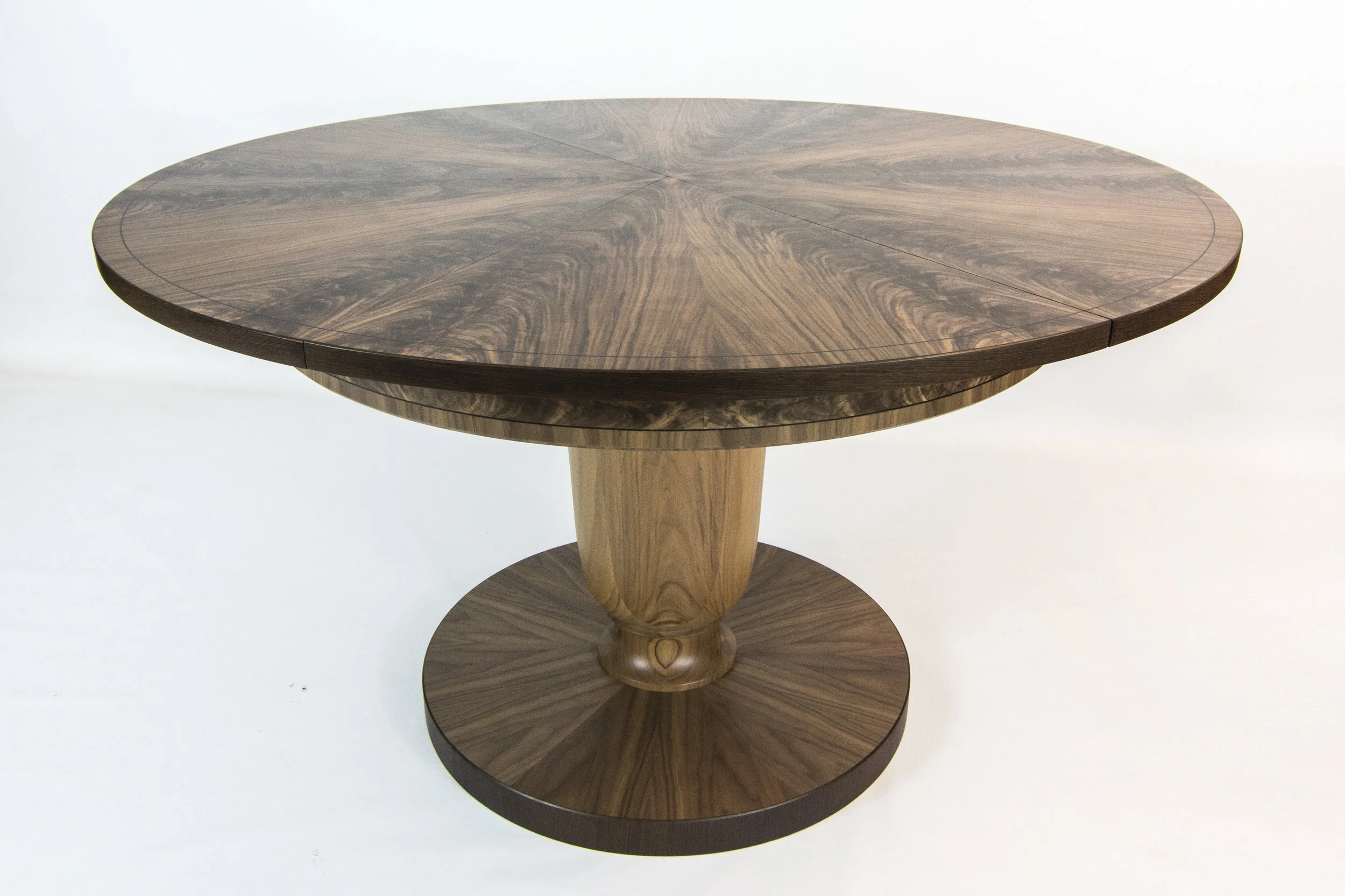 Walnut and Wenge table 1.6m 01.jpg