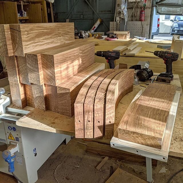 My next table is being made from brown oak, one of my favourites!  Here are components for the base being shaped in the evening sunlight!

#cabinetmaking #workshop #furnituredesign #brownoak #oak #sunset