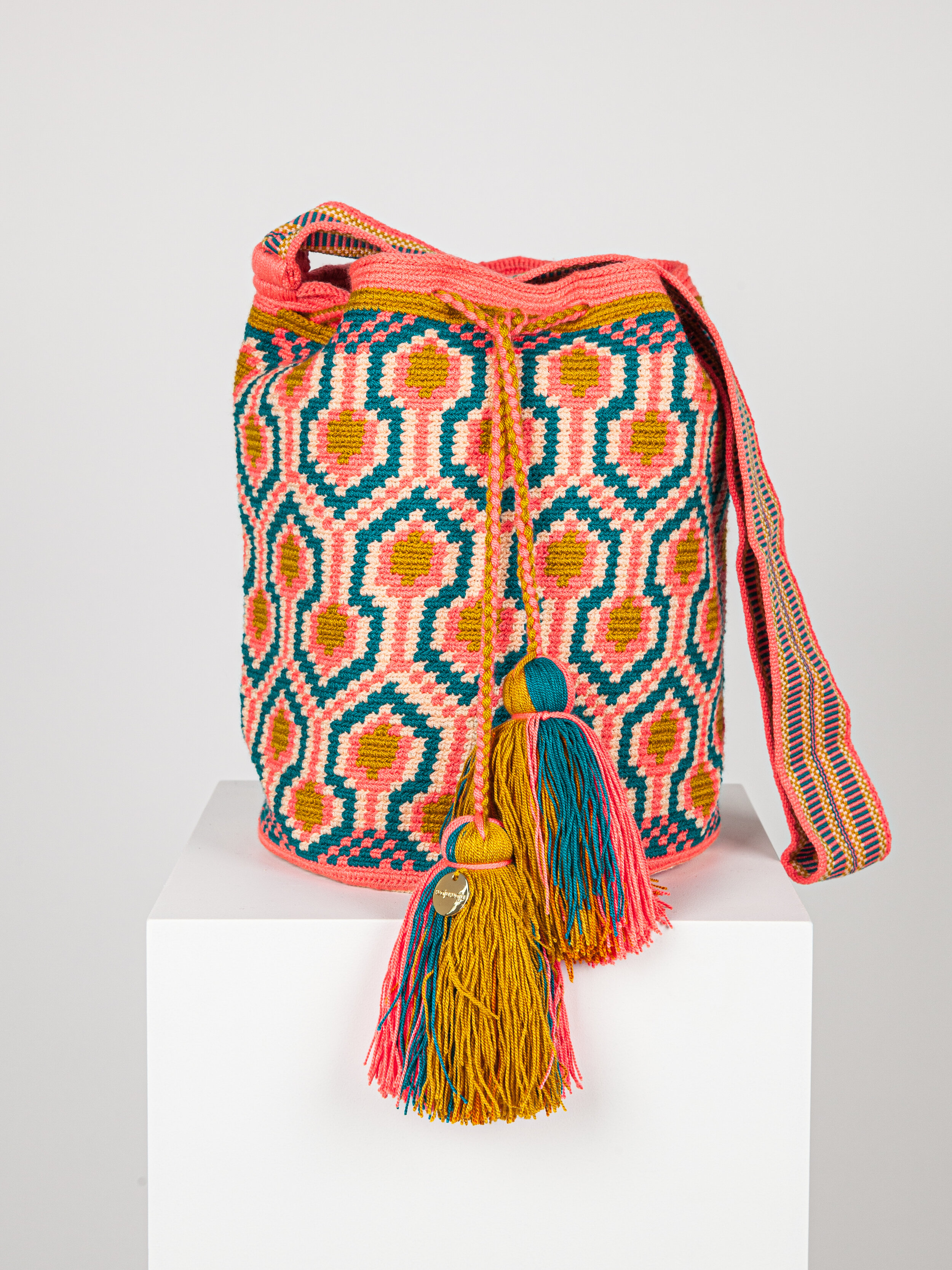 LARGE WAYUU PATTERNED BAG- ORANGE 