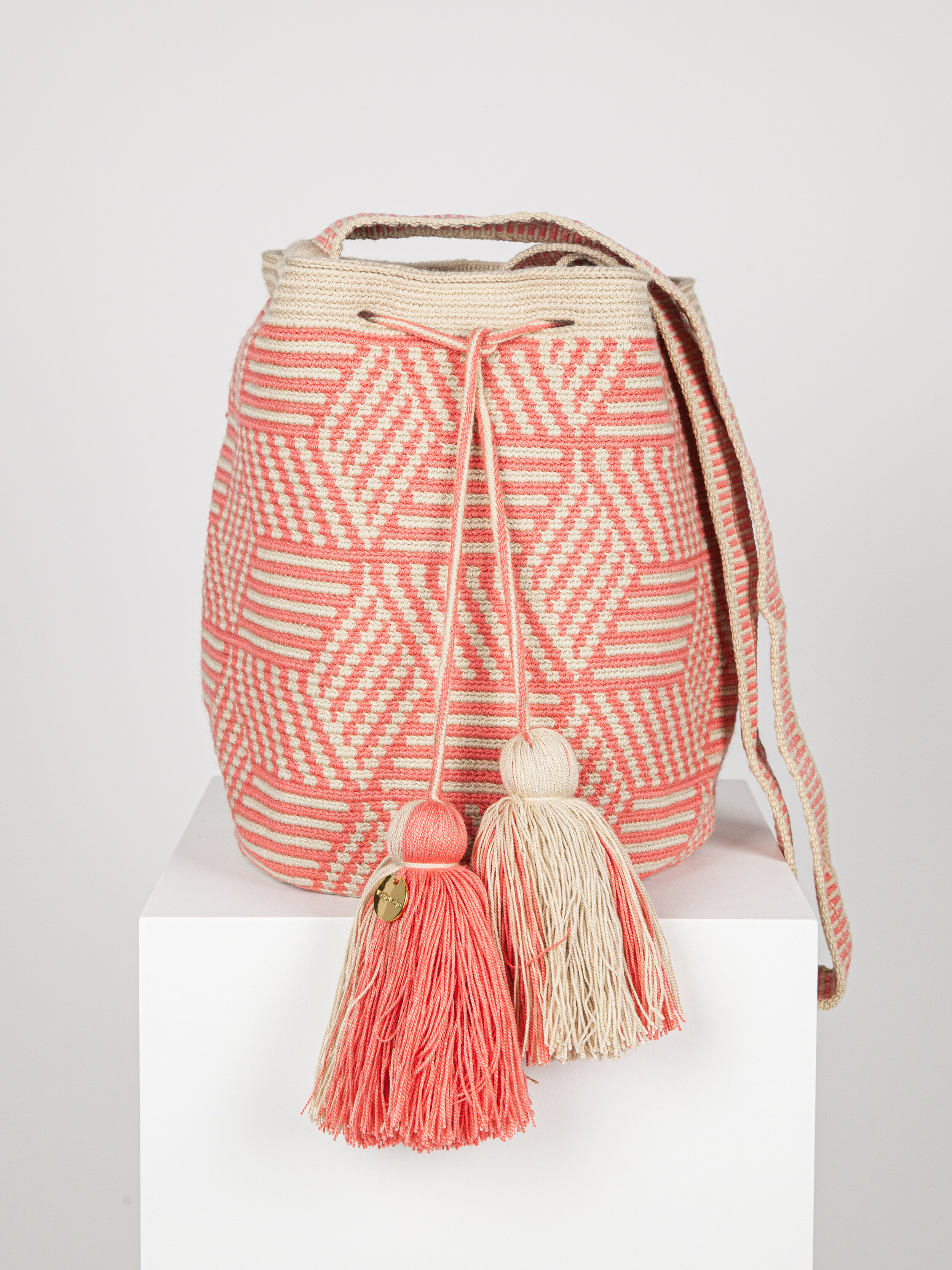 LARGE WAYUU PATTERNED BAG - PINK 