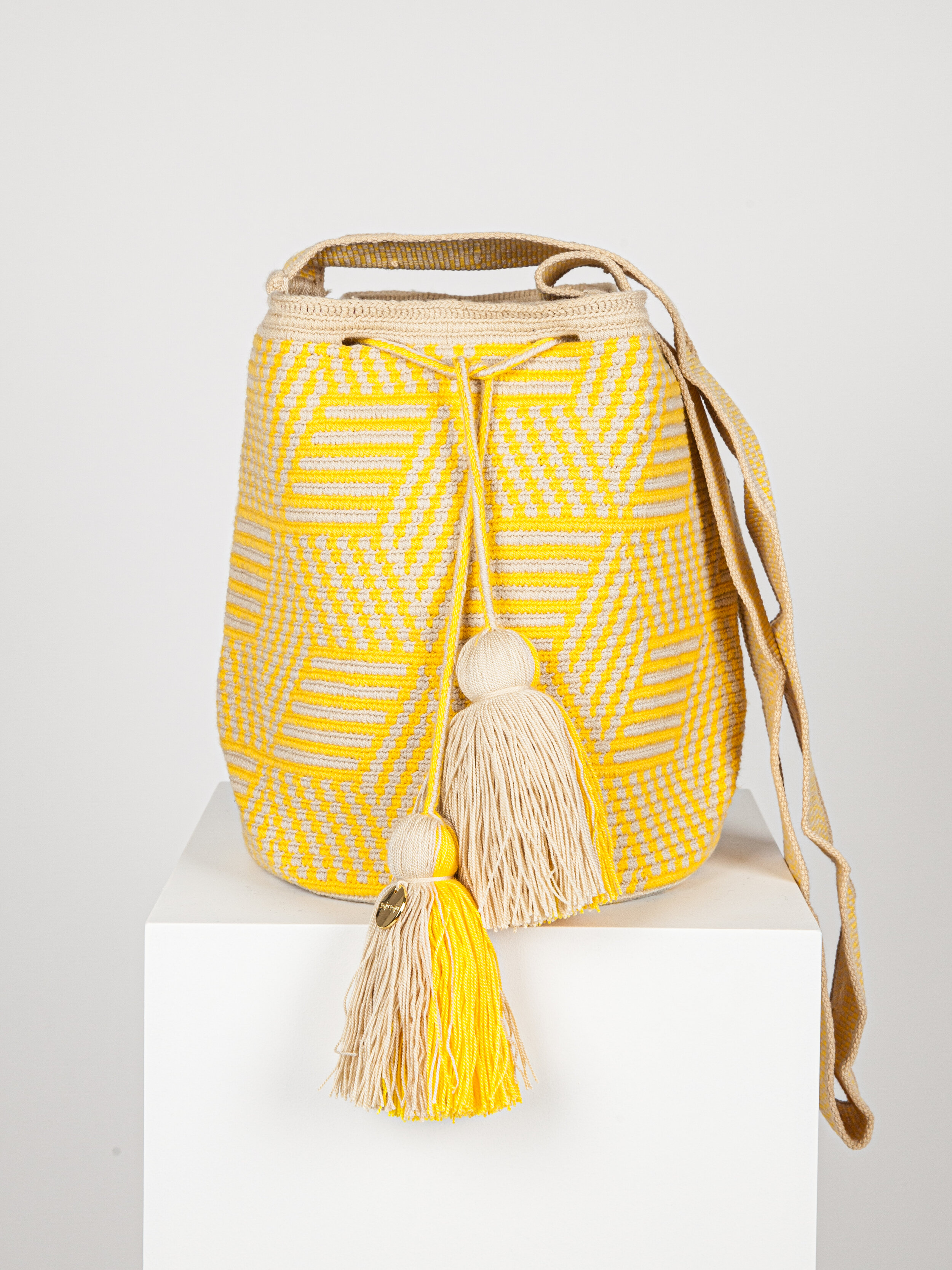 LARGE WAYUU PATTERNED BAG - BRIGHT YELLOW 
