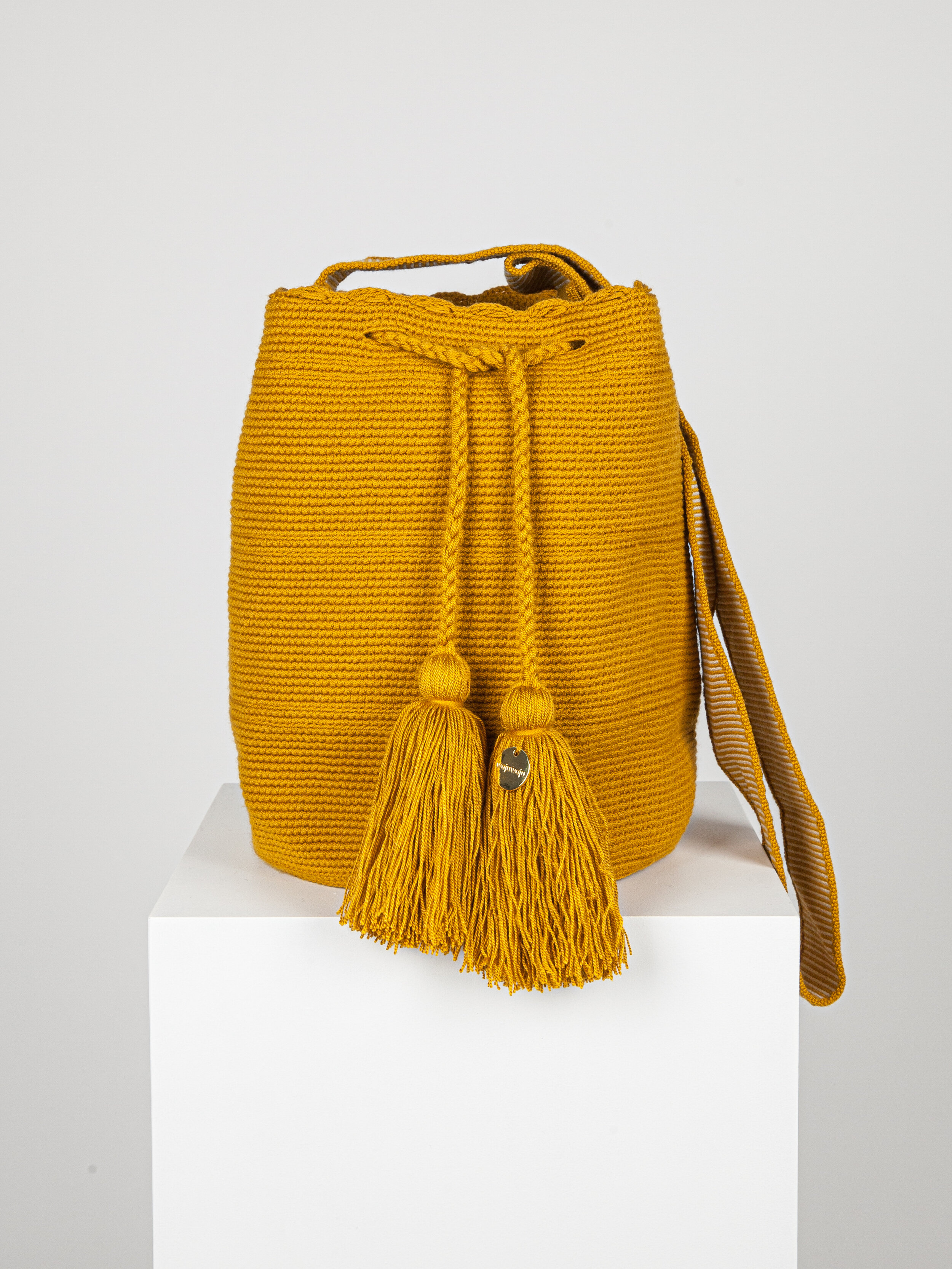 LARGE WAYUU UNI-COLOUR BAG - MUSTARD 