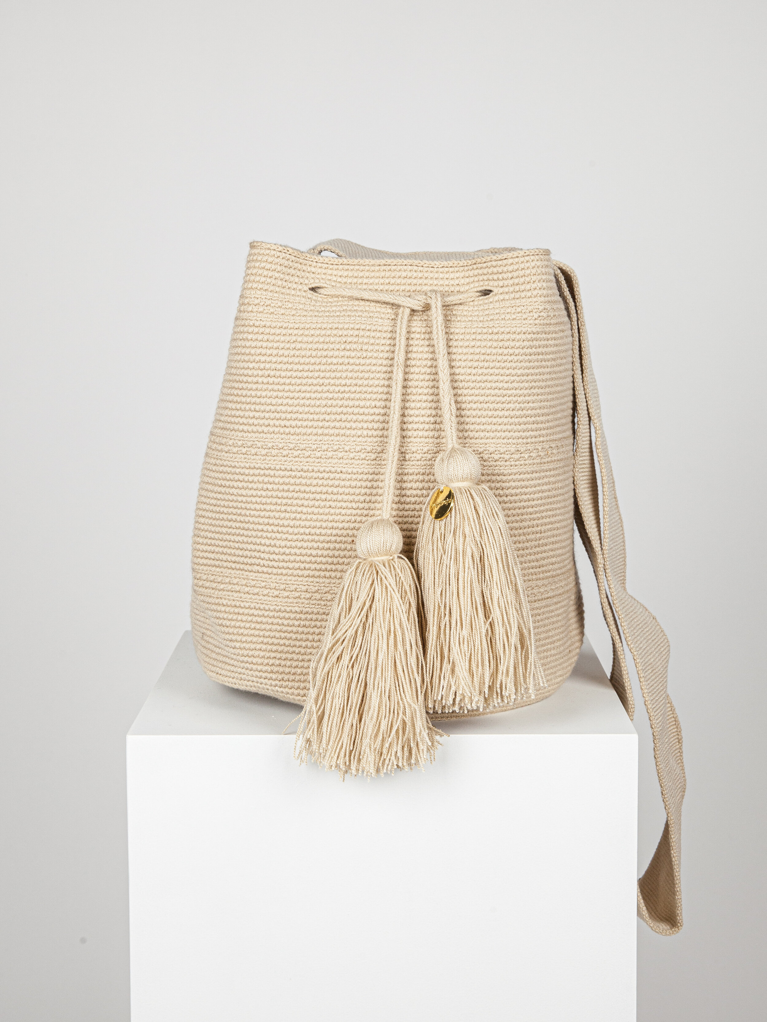 LARGE WAYUU UNI-COLOUR BAG - BEIGE 