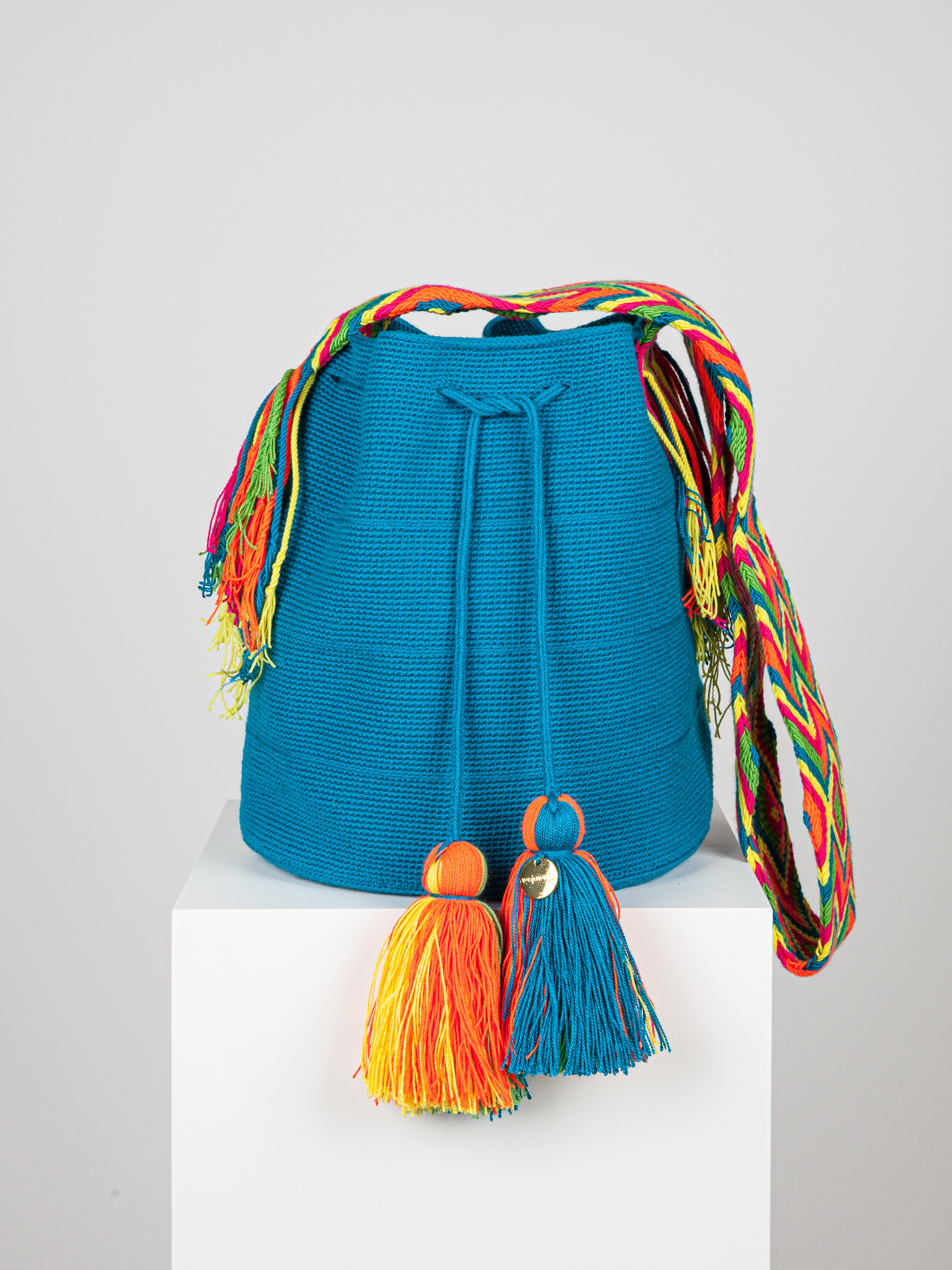 LARGE WAYUU UNI-COLOUR BAG - BLUE 