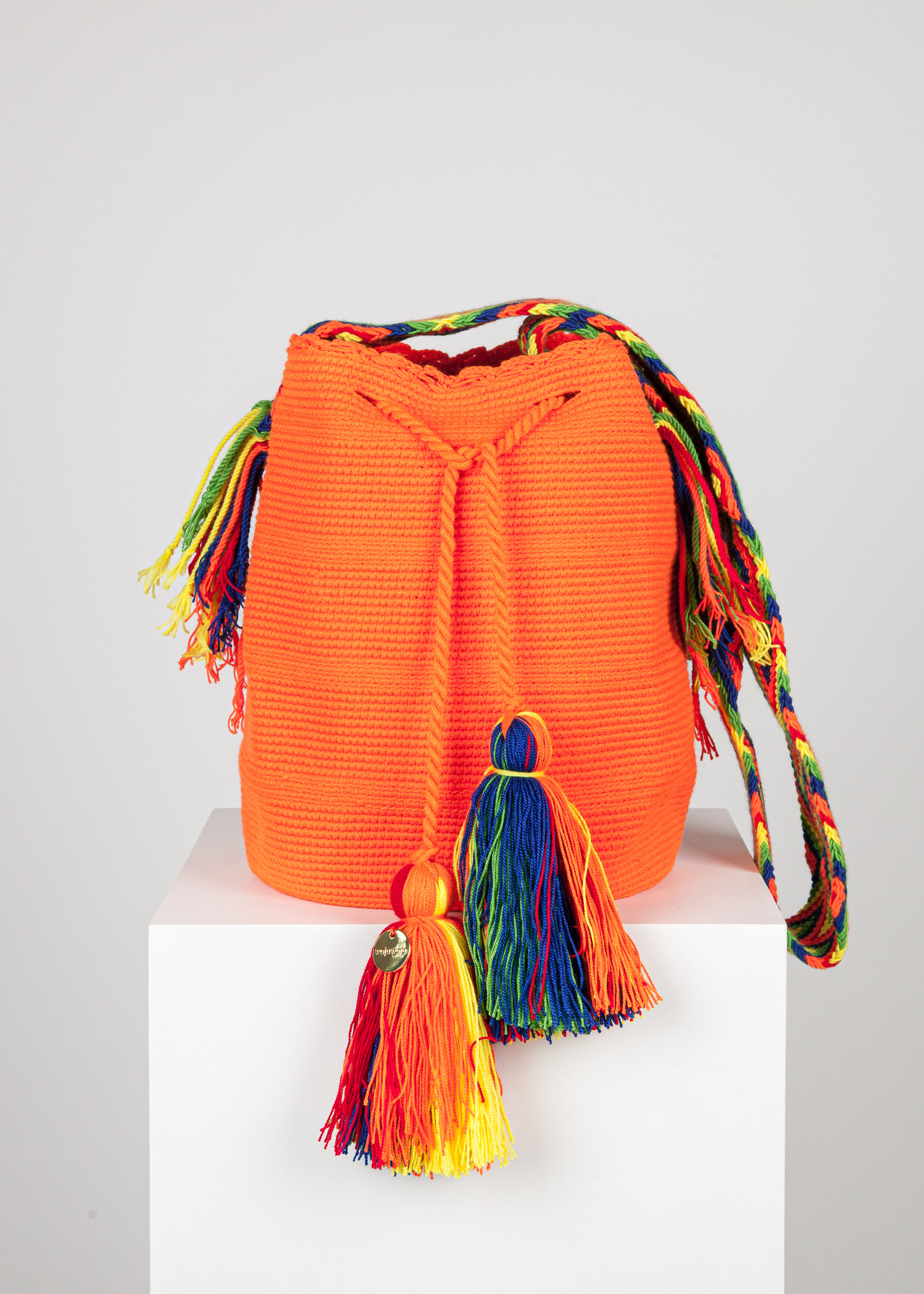 LARGE WAYUU UNI-COLOUR BAG - BRIGHT ORANGE