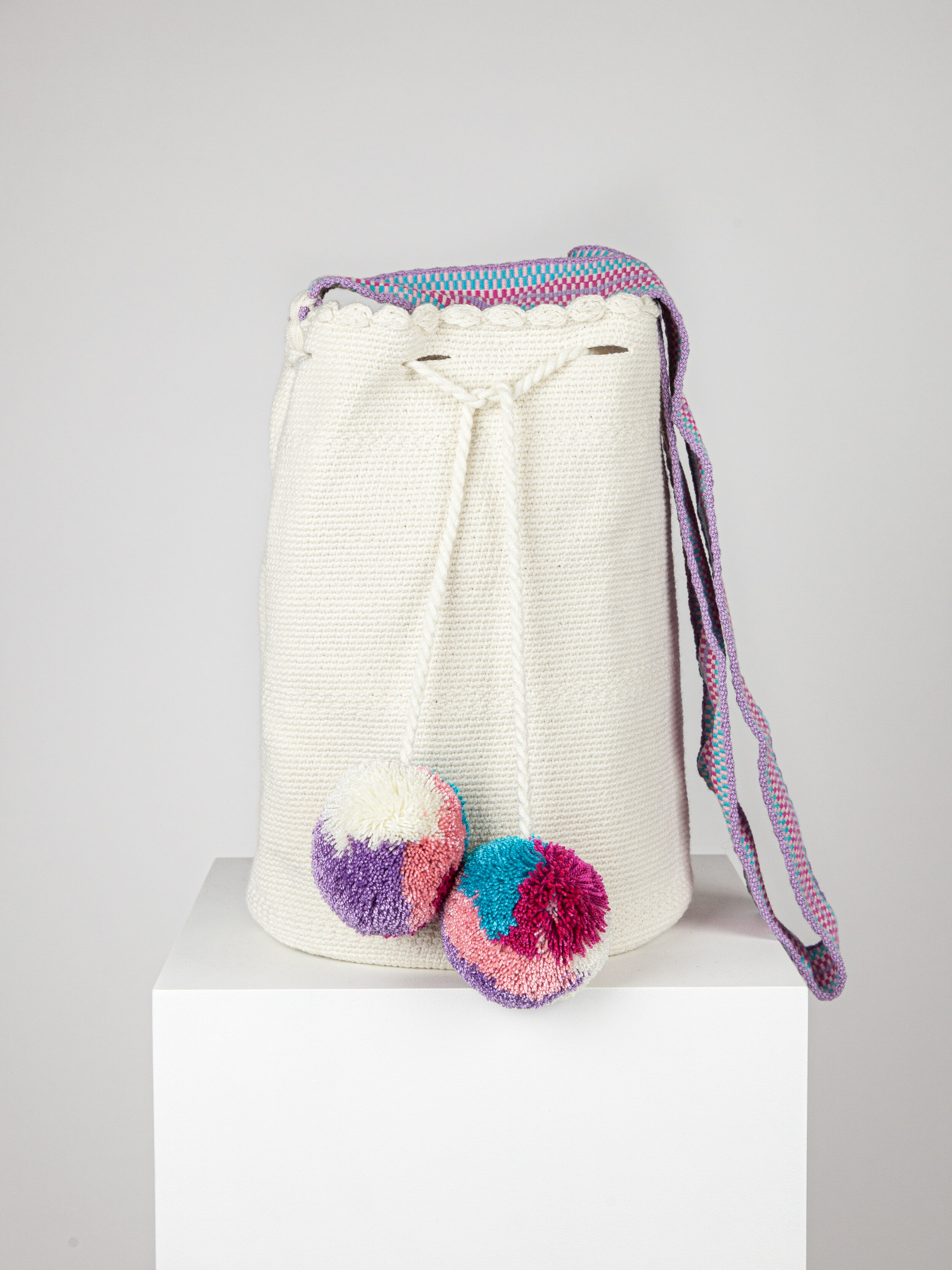 LARGE WAYUU UNI-COLOUR BAG - WHITE - PURPLE