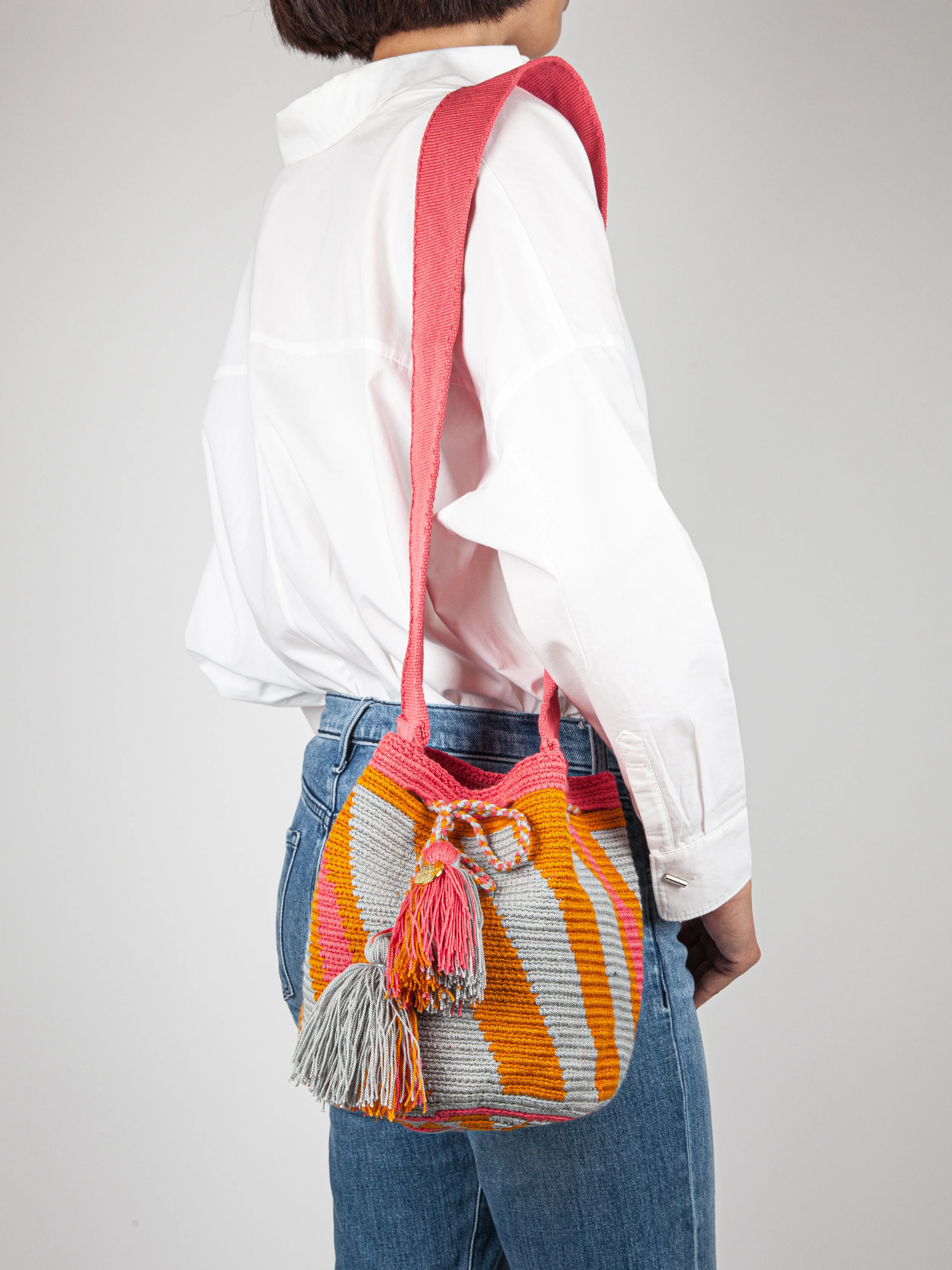 MEDIUM WAYUU PATTERNED BAG - ORANGE / GREY LINES 
