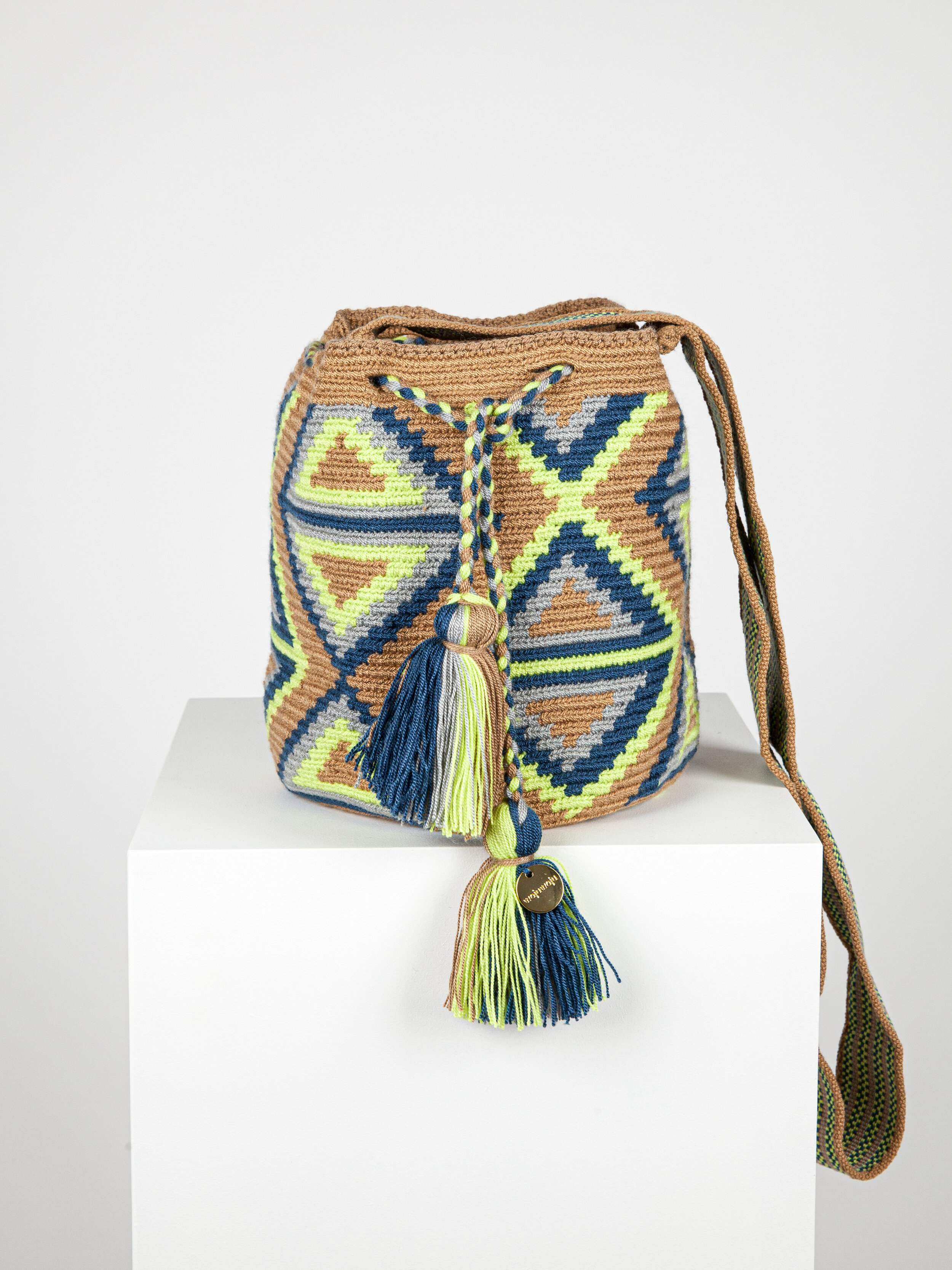 MEDIUM WAYUU PATTERNED BAG - YELLOW / BLUE TRIANGLE