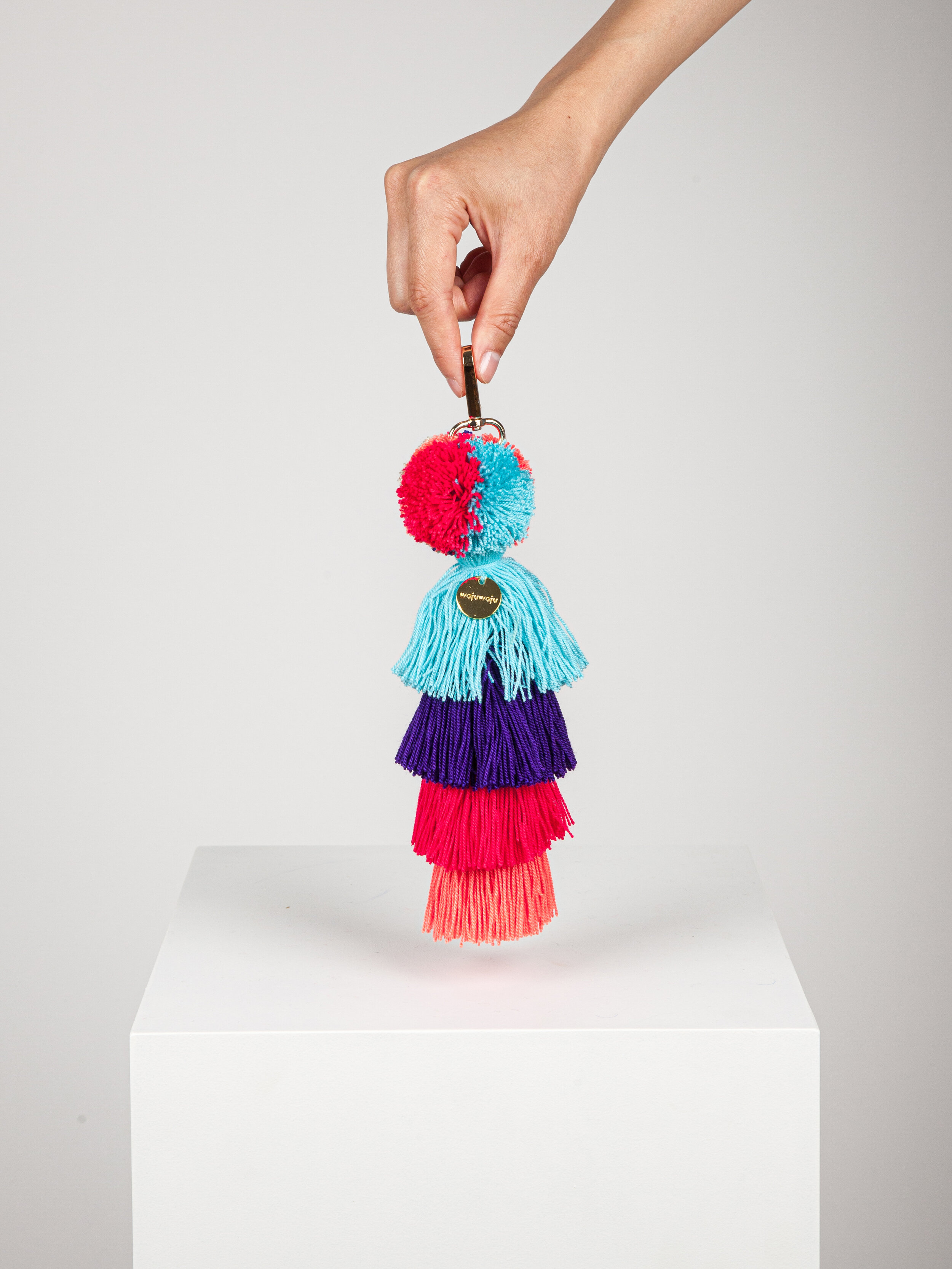 POM POM WAYUU KEY RING - BLUE