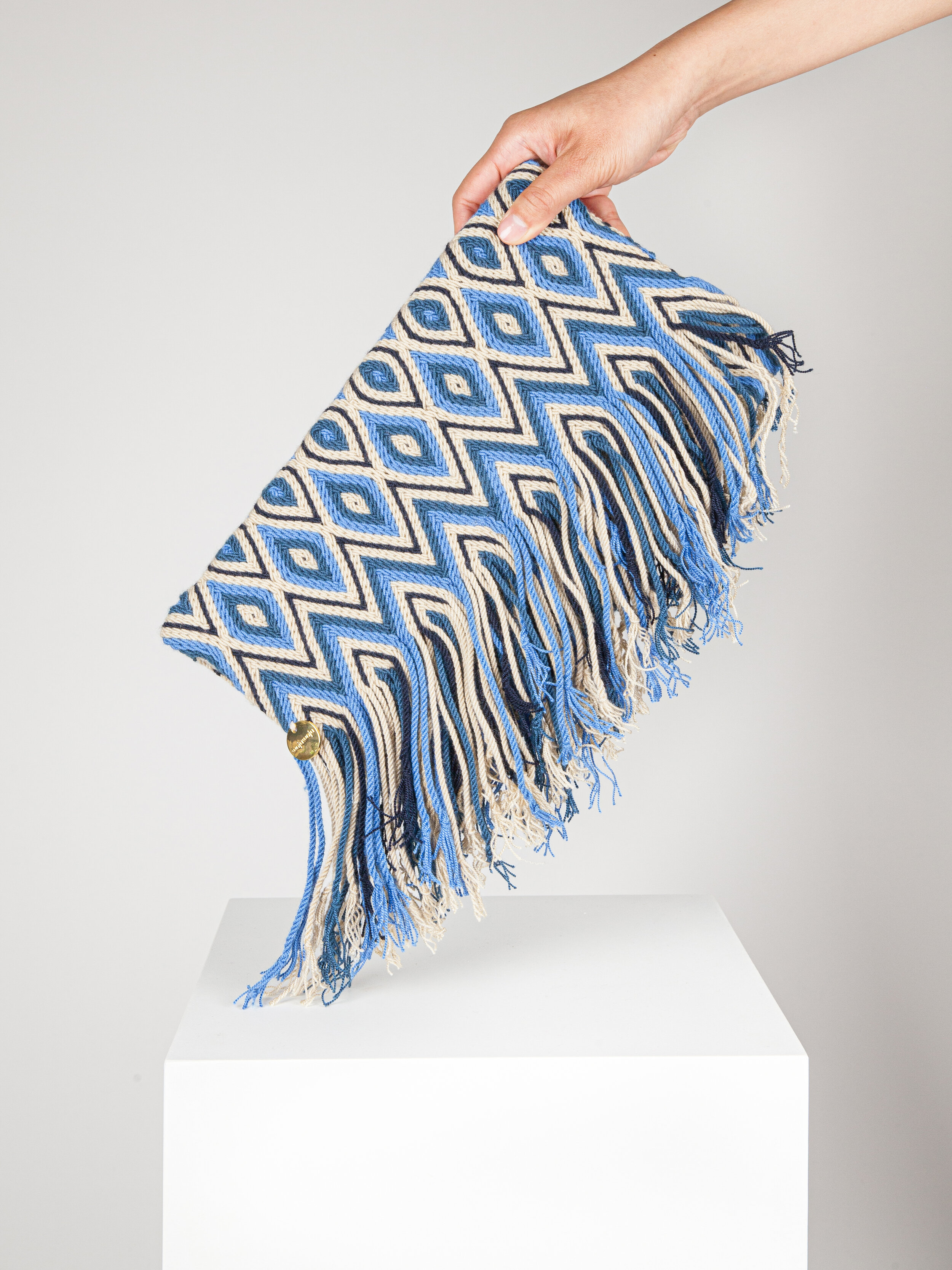 WAYUU CLUTCH - BLUE DIAMOND