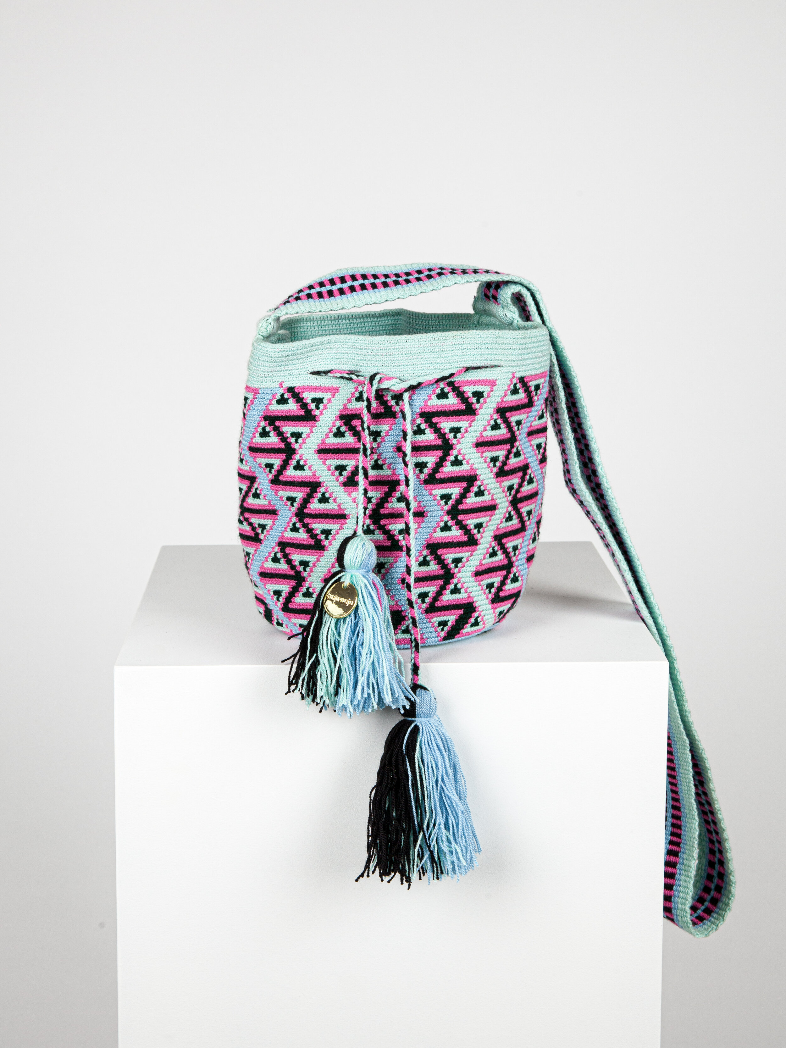 SMALL WAYUU PATTERNED BAG - BLUE