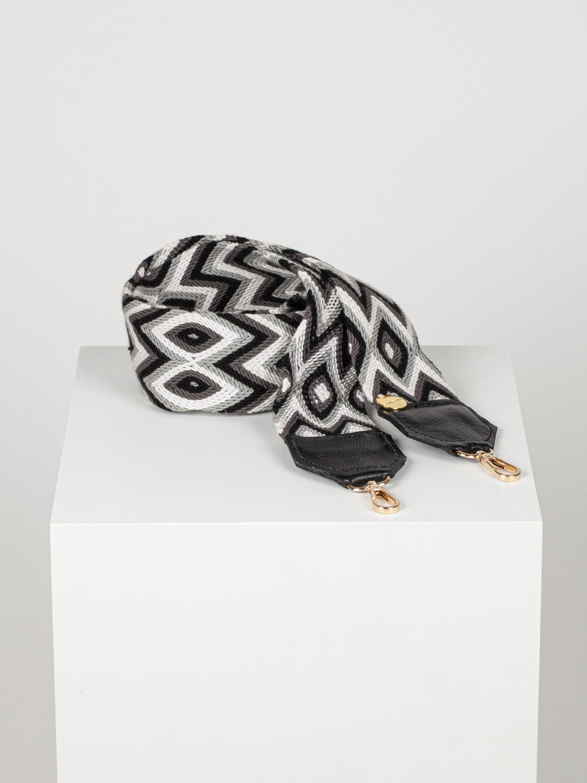WAYUU STRAP - GREY / BLACK
