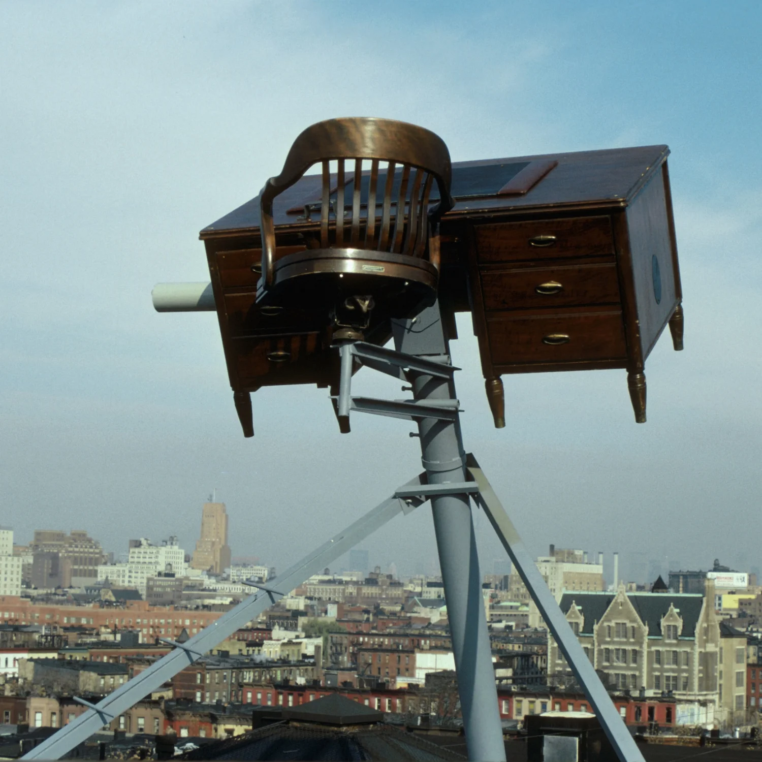 OM Website_Work_Desk Axis 1_Final.jpg