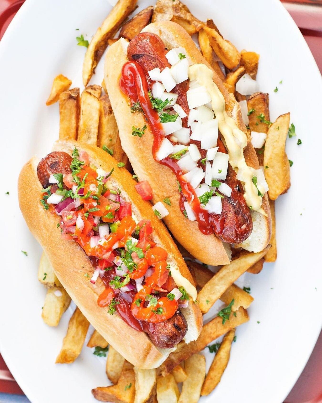 We&rsquo;re OPEN and these #halfsmokes are callin&rsquo; your name tonight 🌭🌭🤤🤤 Come see us or order takeout online at www.barelenadc.com 〰️ delivery available via @grubhub &amp; @ubereats! #dceats #dcfood #dinnertime #hungry #hstreet