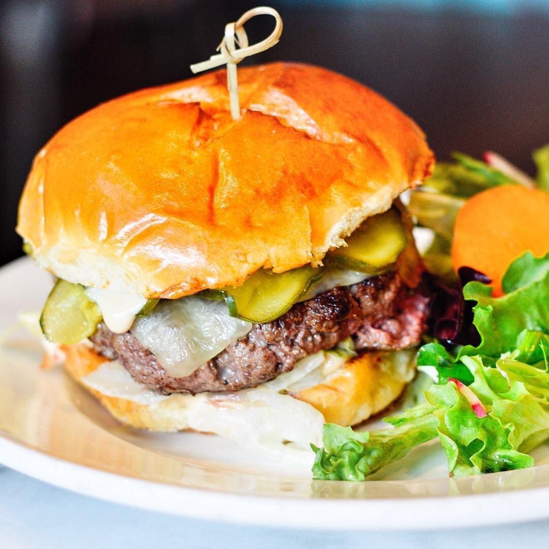 This burger is about to make your Friday night a whole lot better 🤤😎 Join us for dine-in or order takeout or delivery till 10pm tonight! 🍔🍔 #weekendeats #burgertime #hungry #dcfood #hstreet