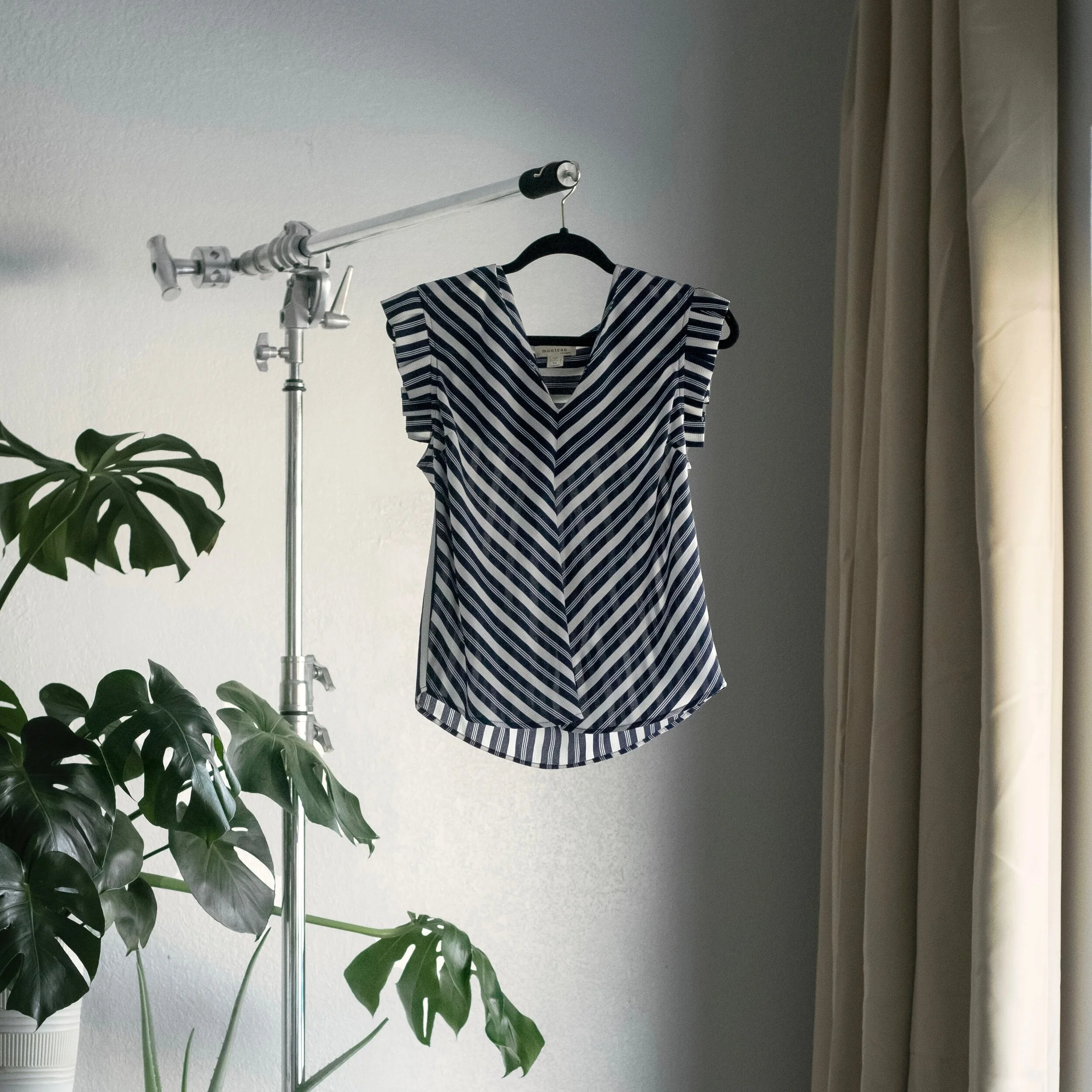 AA751B26-ADAC-4FC2-B11B-D717D330AE1B