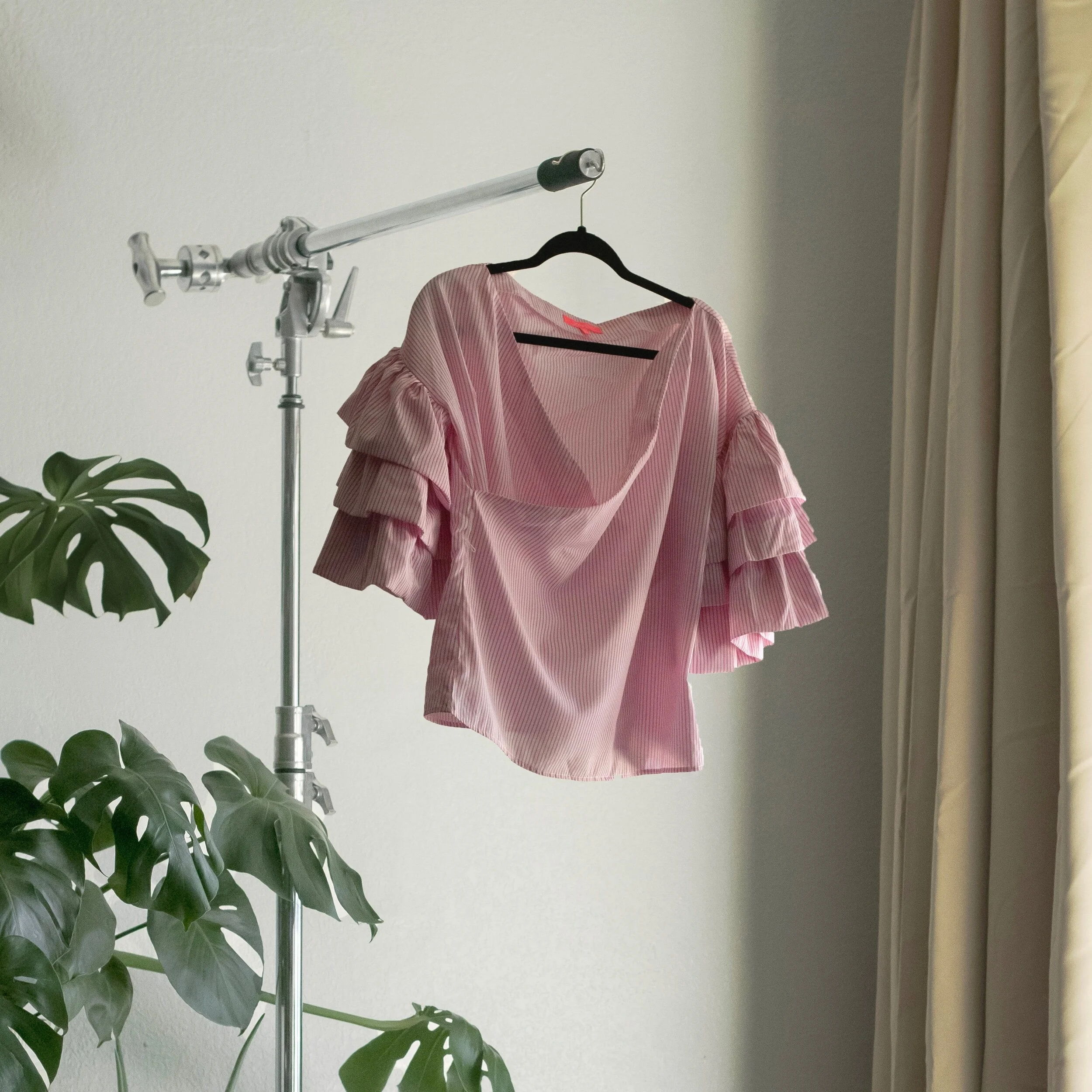 FFC6A2E1-56E9-4828-952E-C9607581F3E3