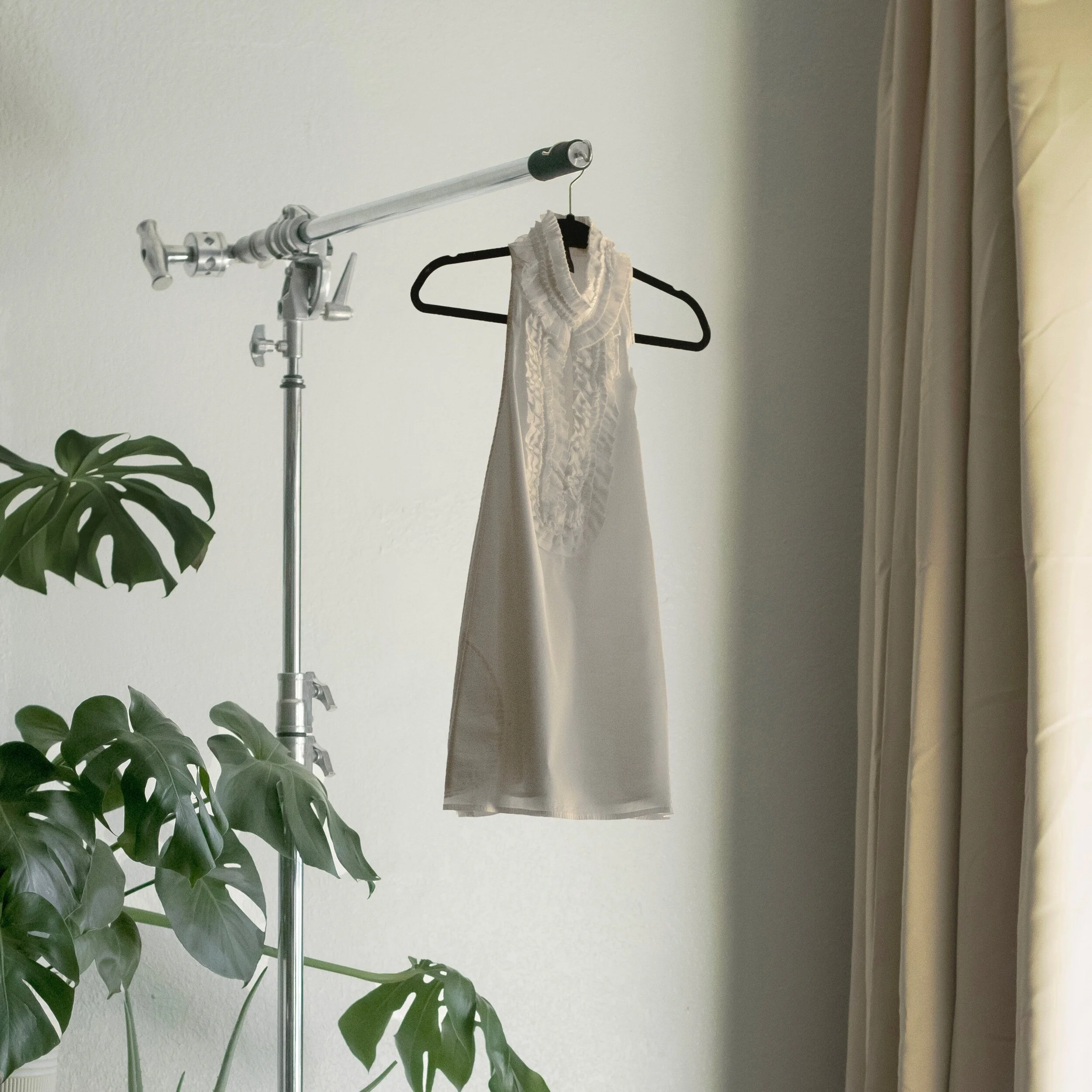 3FABDB96-326E-43E5-9A68-24A99D11B62F