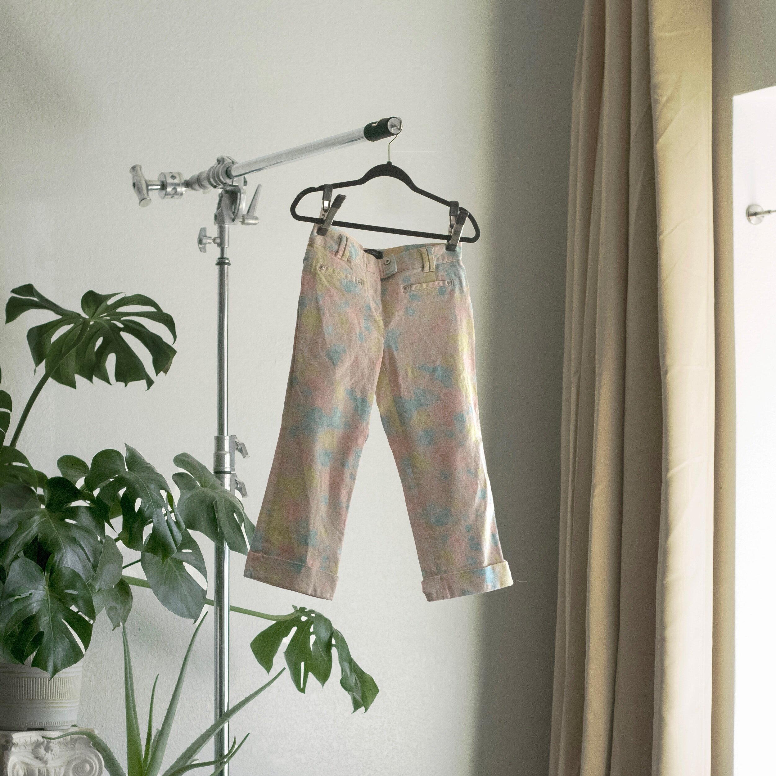 7EB93AE2-0F20-4B2A-ABE7-4D65D1FE3AA7