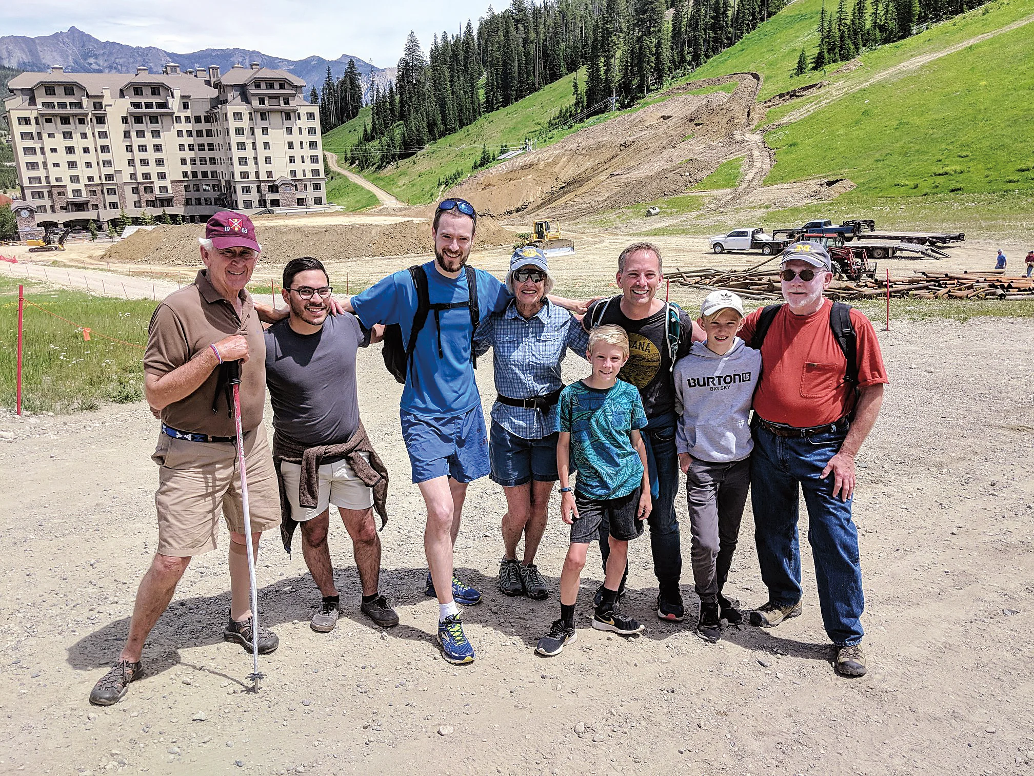 (L. to r.) Jim Taylor ’63, P’90, Colton Timmerman ’11, Mike Habermann ’10, Sandi Blake P’92, ’94, Keith Lauver ’88 and sons, and John Fletcher ’65 enjoyed a hike.