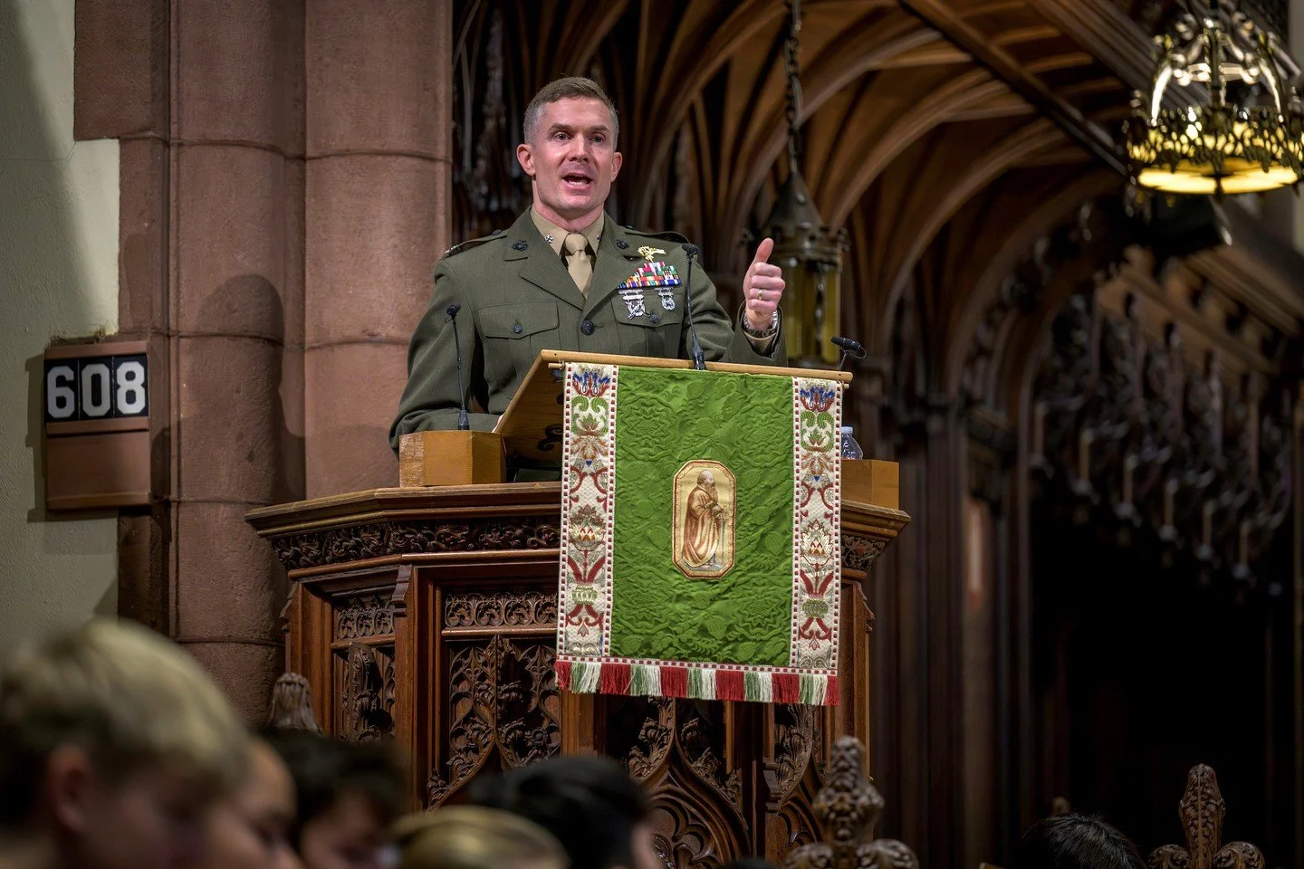 This morning, the SPS community gathered in Chapel for a Veterans Day service of music, prayer and reflection, honoring the courage and sacrifice of those who have served in our nation&rsquo;s Armed Forces.

We were joined by David Bates &rsquo;04, a