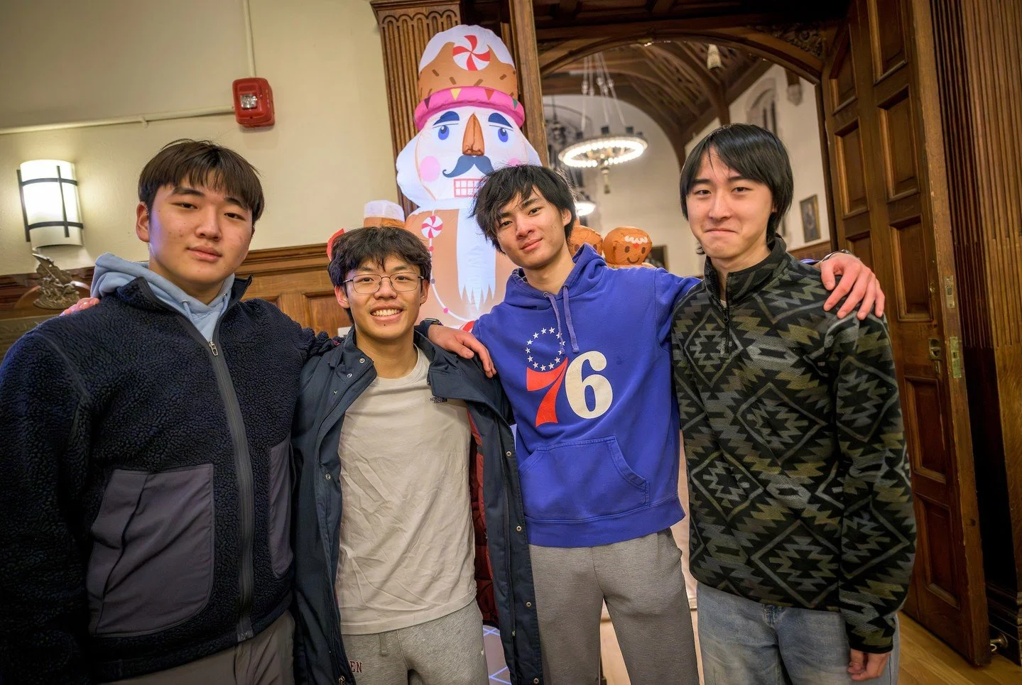 The annual Gingerbread House Holiday Feast brought festive cheer to the Upper last night! 🎁🎄

Flik Dining Services created a holiday dinner buffet featuring slow-roasted prime rib, mushroom truffle ravioli, shrimp, and a dessert table piled high wi