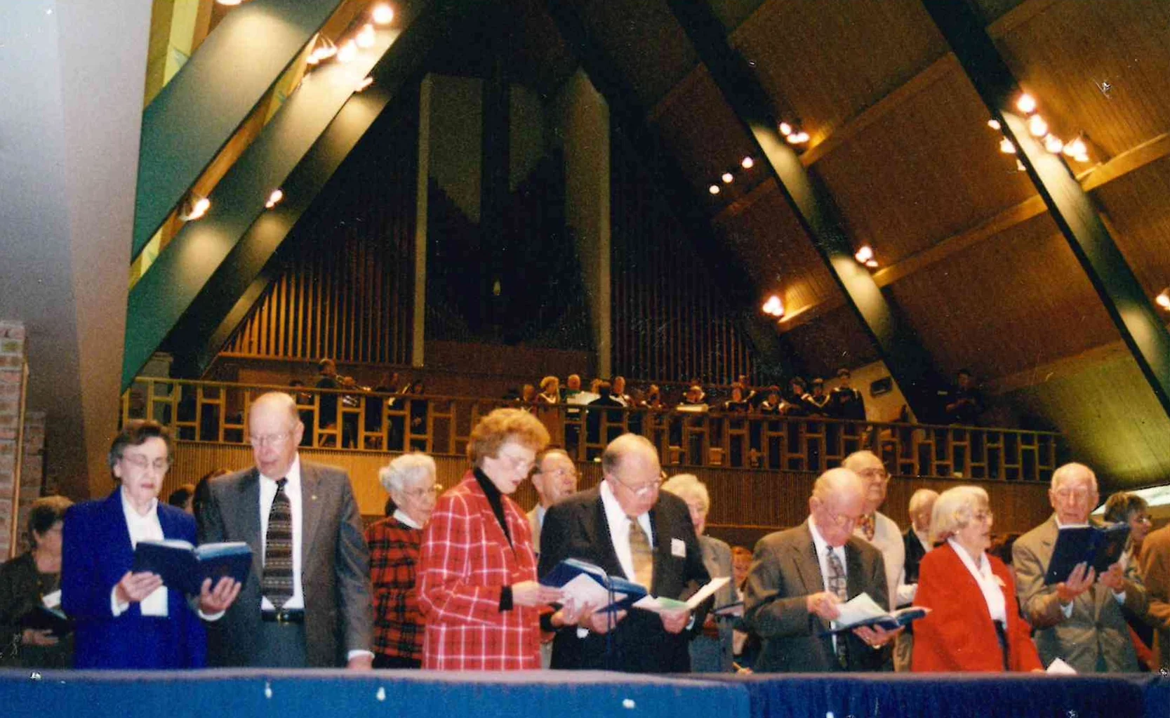 An historical photograph of the interior of First Presbyterian Church, Sioux Falls, showcasing the mid-century sensibilities of the building designed by Spitznagel Architecture.
