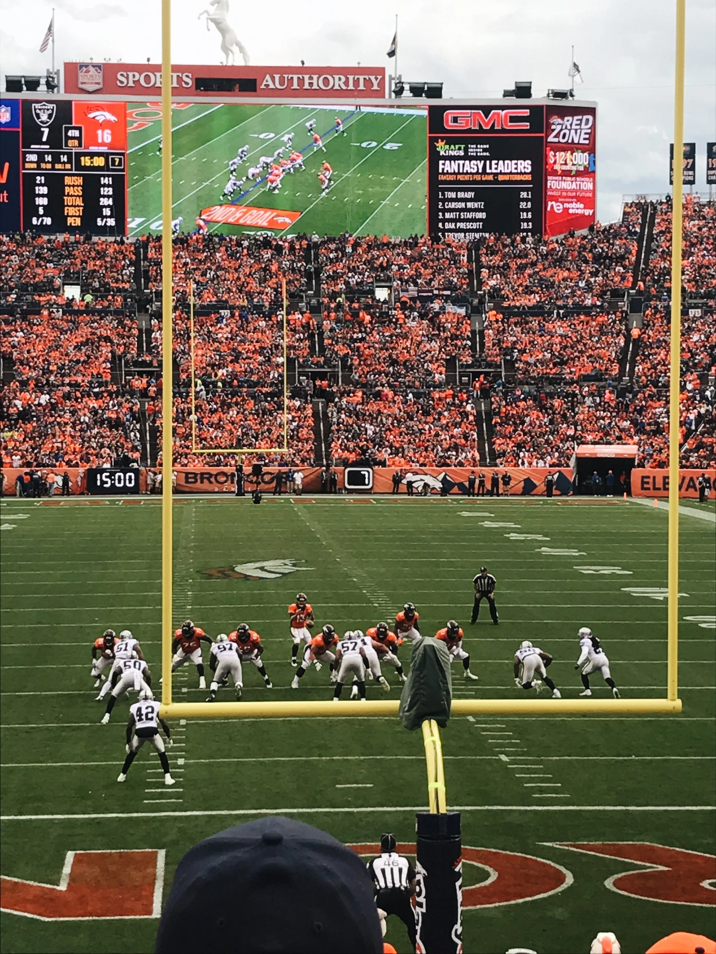 Broncos1.jpg