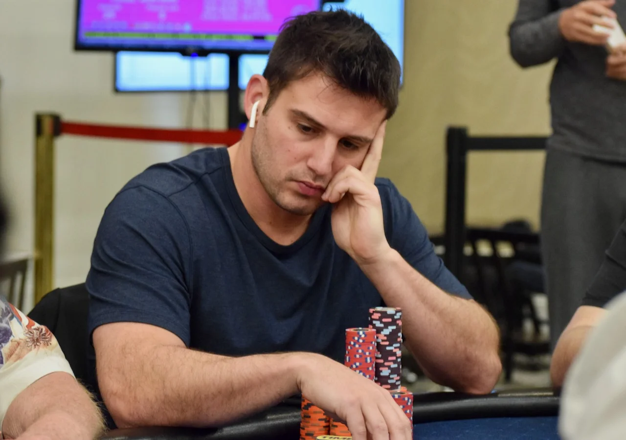 Darren Elias - Seat 4 - 9,070,000 - Chipleader
