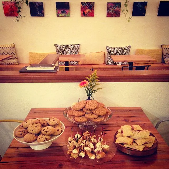 Do you know what a home made mini pop-tart tastes like? Come find out at the @thewashburnecafe with us and @moseswaits. #2ndfridayartwalk #art #poptarts